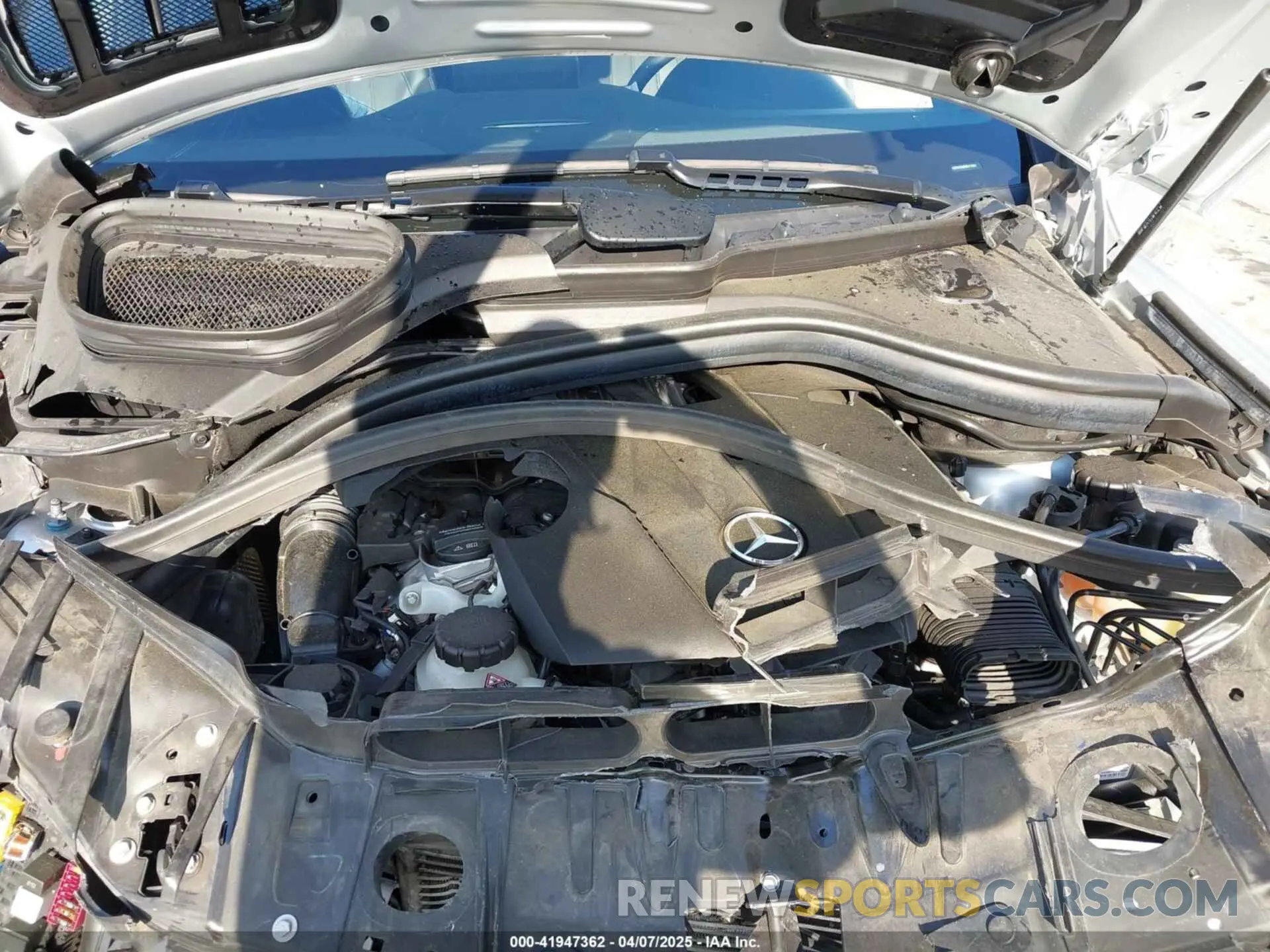 10 Photograph of a damaged car 4JGDA5GB9KB213261 MERCEDES-BENZ GLE 400 2019