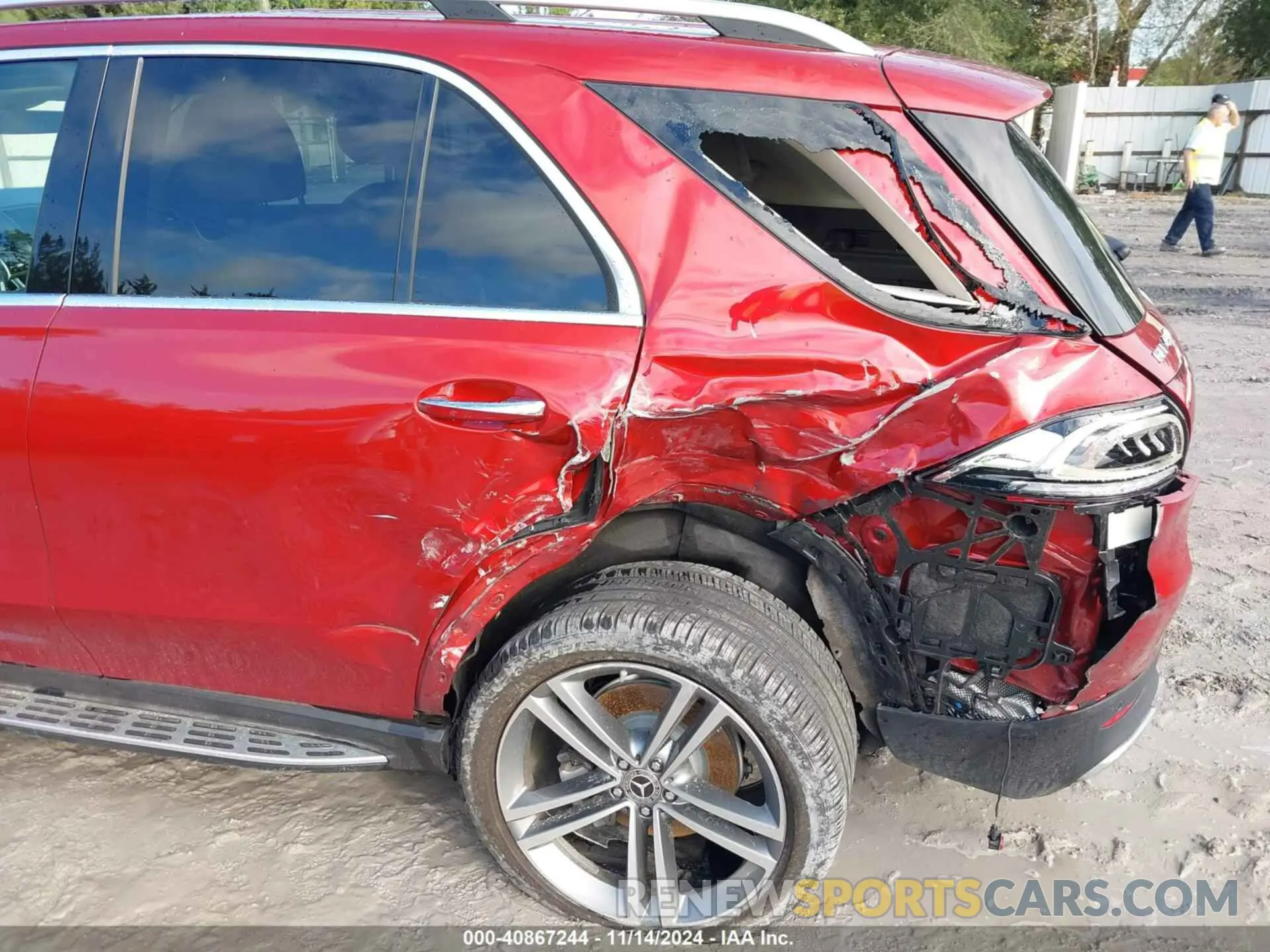 6 Photograph of a damaged car 4JGFB5KB3LA204768 MERCEDES-BENZ GLE 450 2020