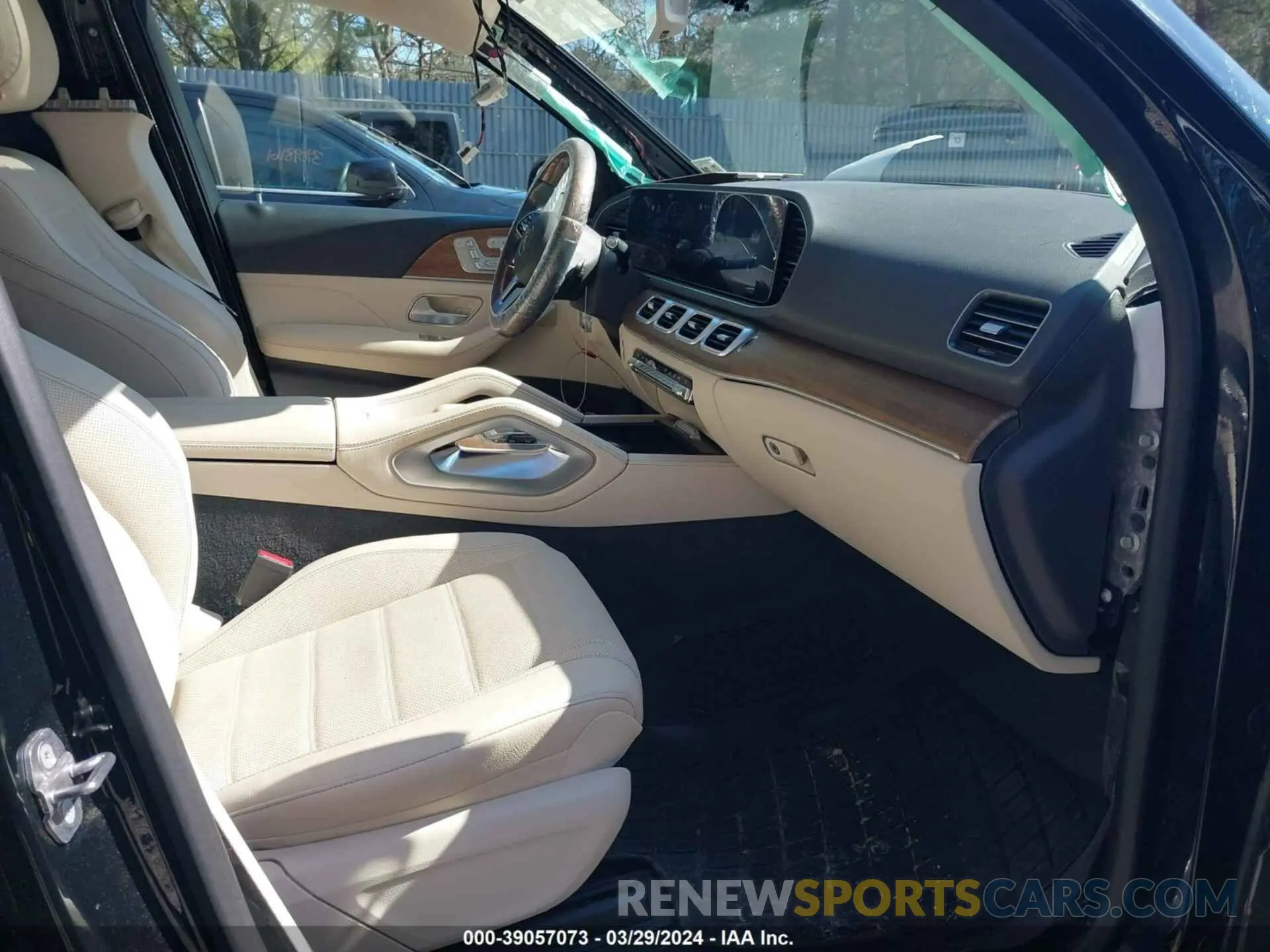 5 Photograph of a damaged car 4JGFB5KB5LA072628 MERCEDES-BENZ GLE 450 2020