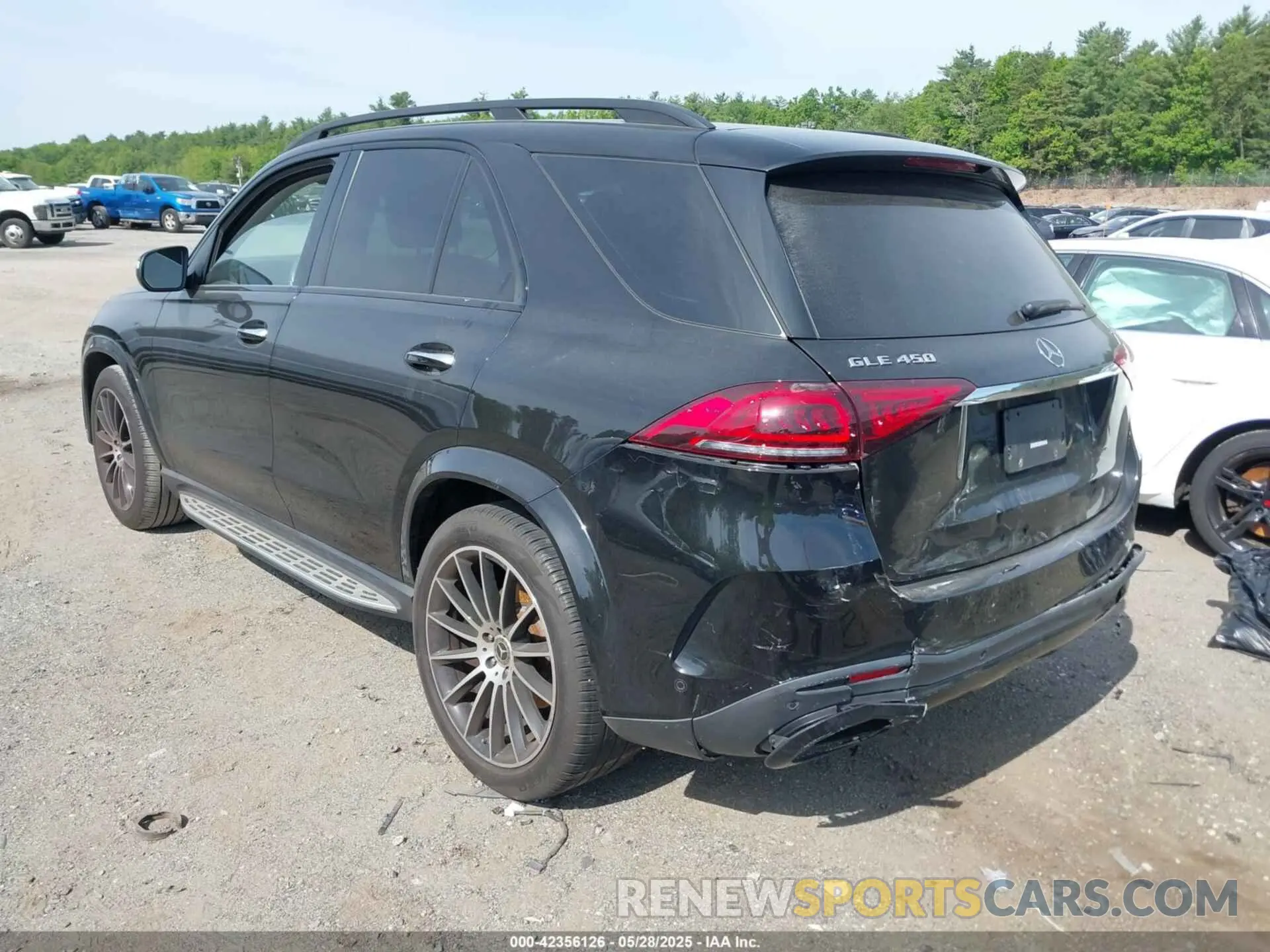 3 Photograph of a damaged car 4JGFB5KB5LA252854 MERCEDES-BENZ GLE 450 2020