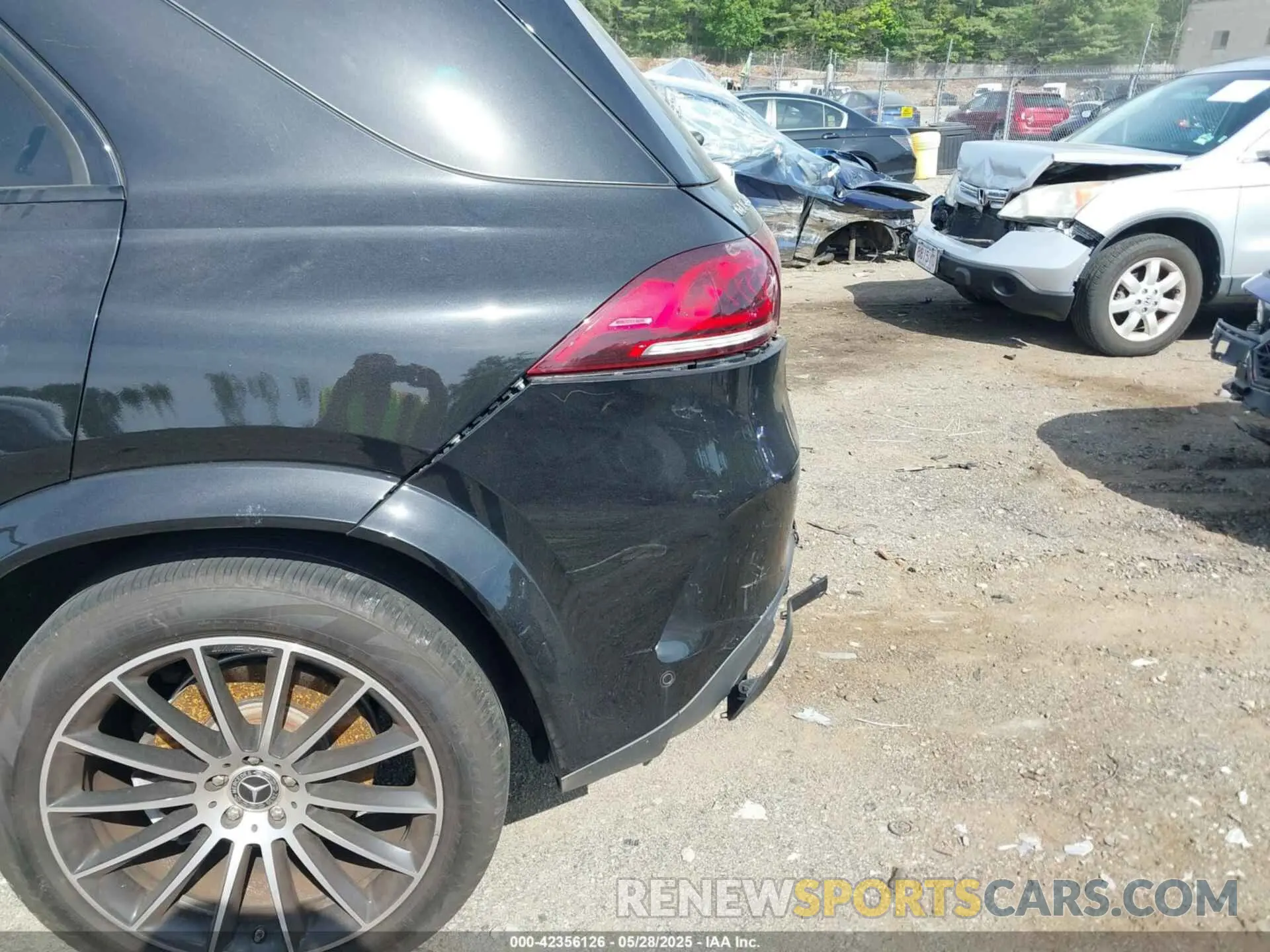 6 Photograph of a damaged car 4JGFB5KB5LA252854 MERCEDES-BENZ GLE 450 2020