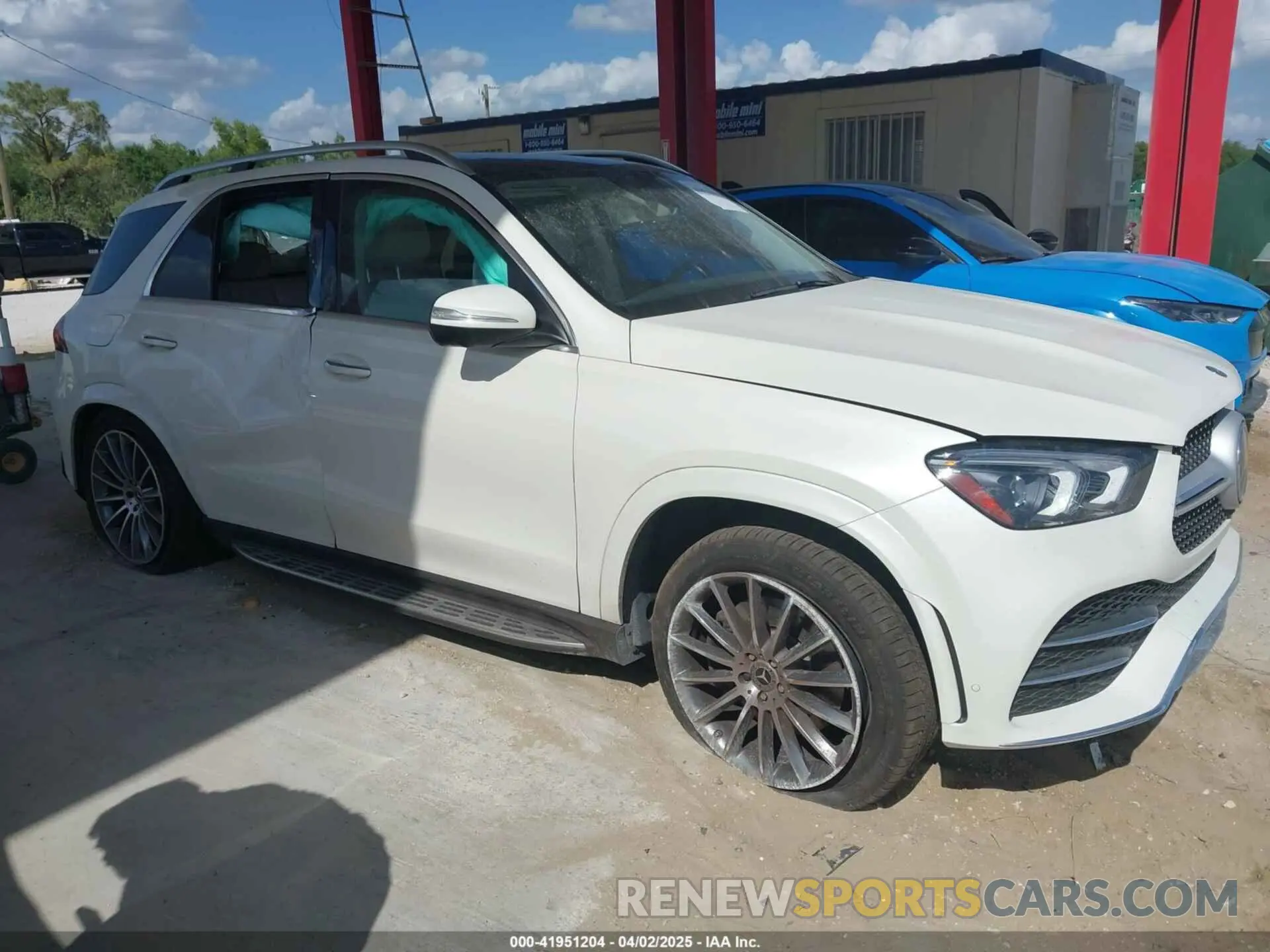 13 Photograph of a damaged car 4JGFB5KB5LA290908 MERCEDES-BENZ GLE 450 2020