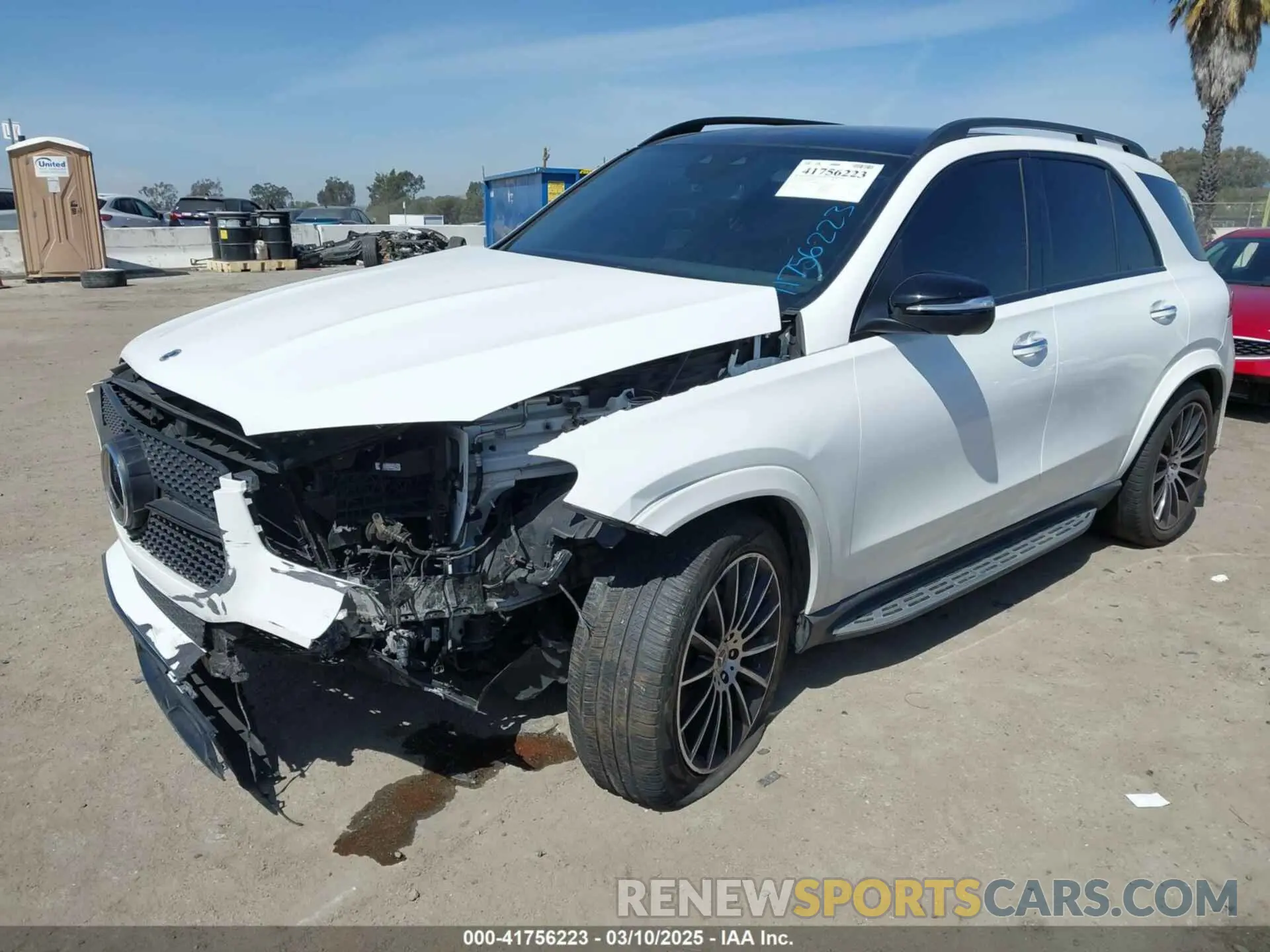 2 Photograph of a damaged car 4JGFB5KB1NA706956 MERCEDES-BENZ GLE 450 2022