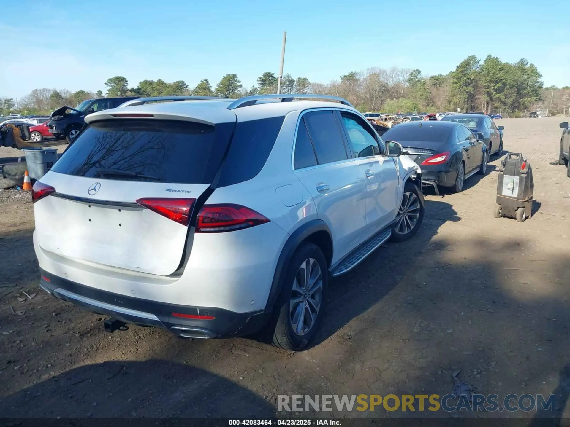 4 Photograph of a damaged car 4JGFB5KB6NA696716 MERCEDES-BENZ GLE 450 2022