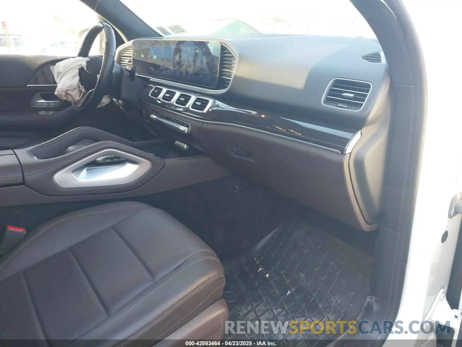 5 Photograph of a damaged car 4JGFB5KB6NA696716 MERCEDES-BENZ GLE 450 2022