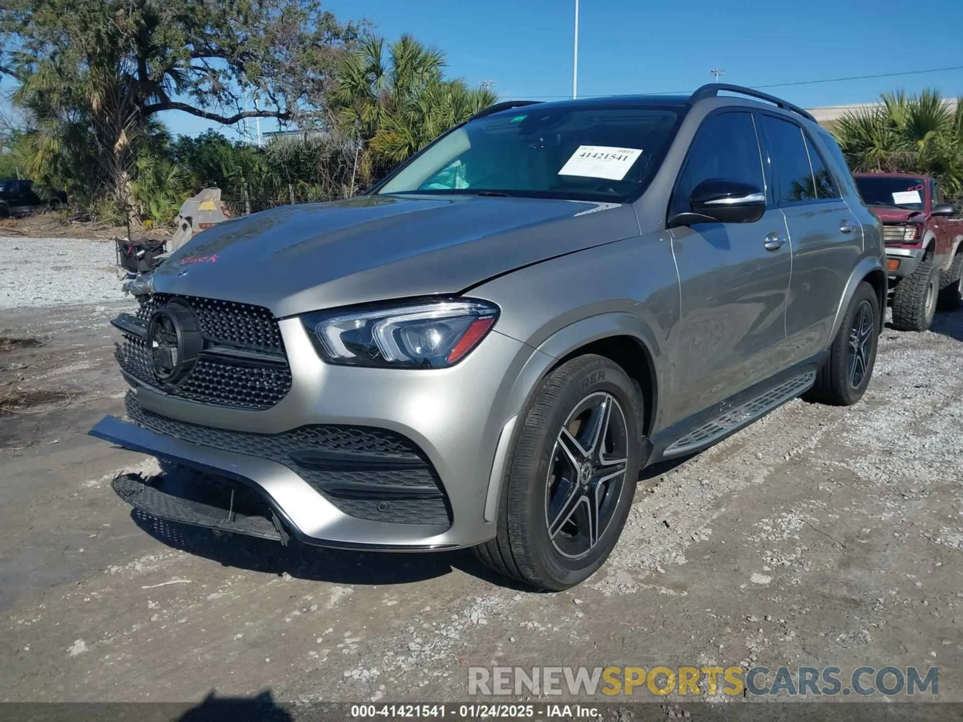 2 Photograph of a damaged car 4JGFB5KB6NA697011 MERCEDES-BENZ GLE 450 2022
