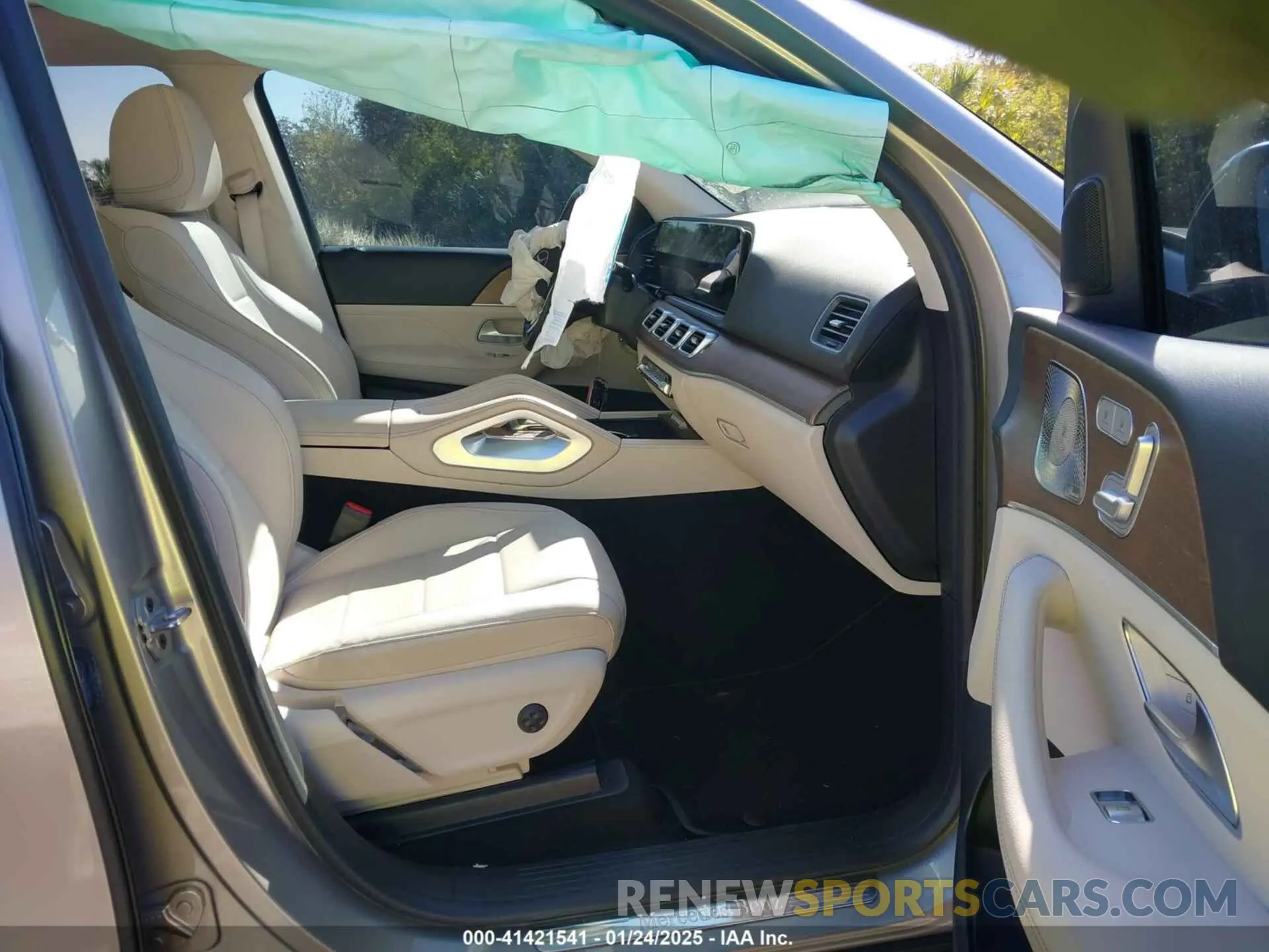 5 Photograph of a damaged car 4JGFB5KB6NA697011 MERCEDES-BENZ GLE 450 2022