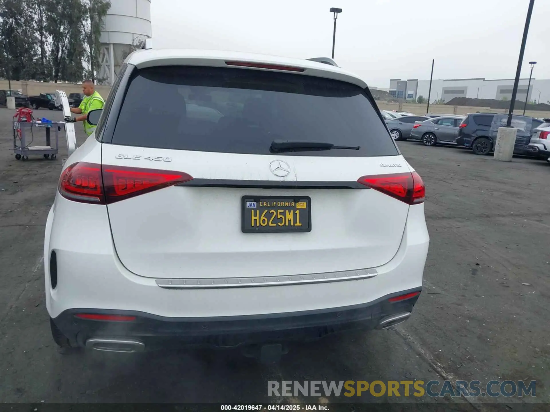 16 Photograph of a damaged car 4JGFB5KBXNA642786 MERCEDES-BENZ GLE 450 2022