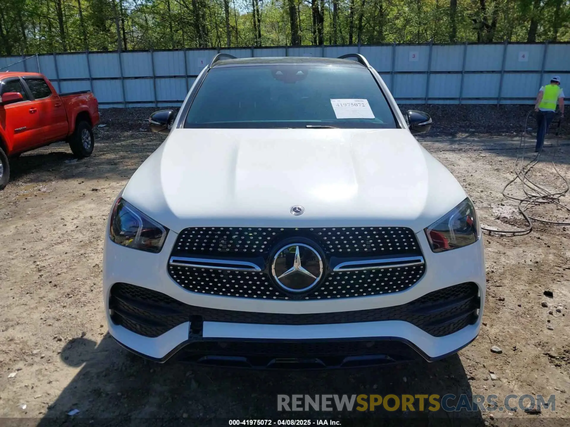 12 Photograph of a damaged car 4JGFB5KE6PA935498 MERCEDES-BENZ GLE 450 2023