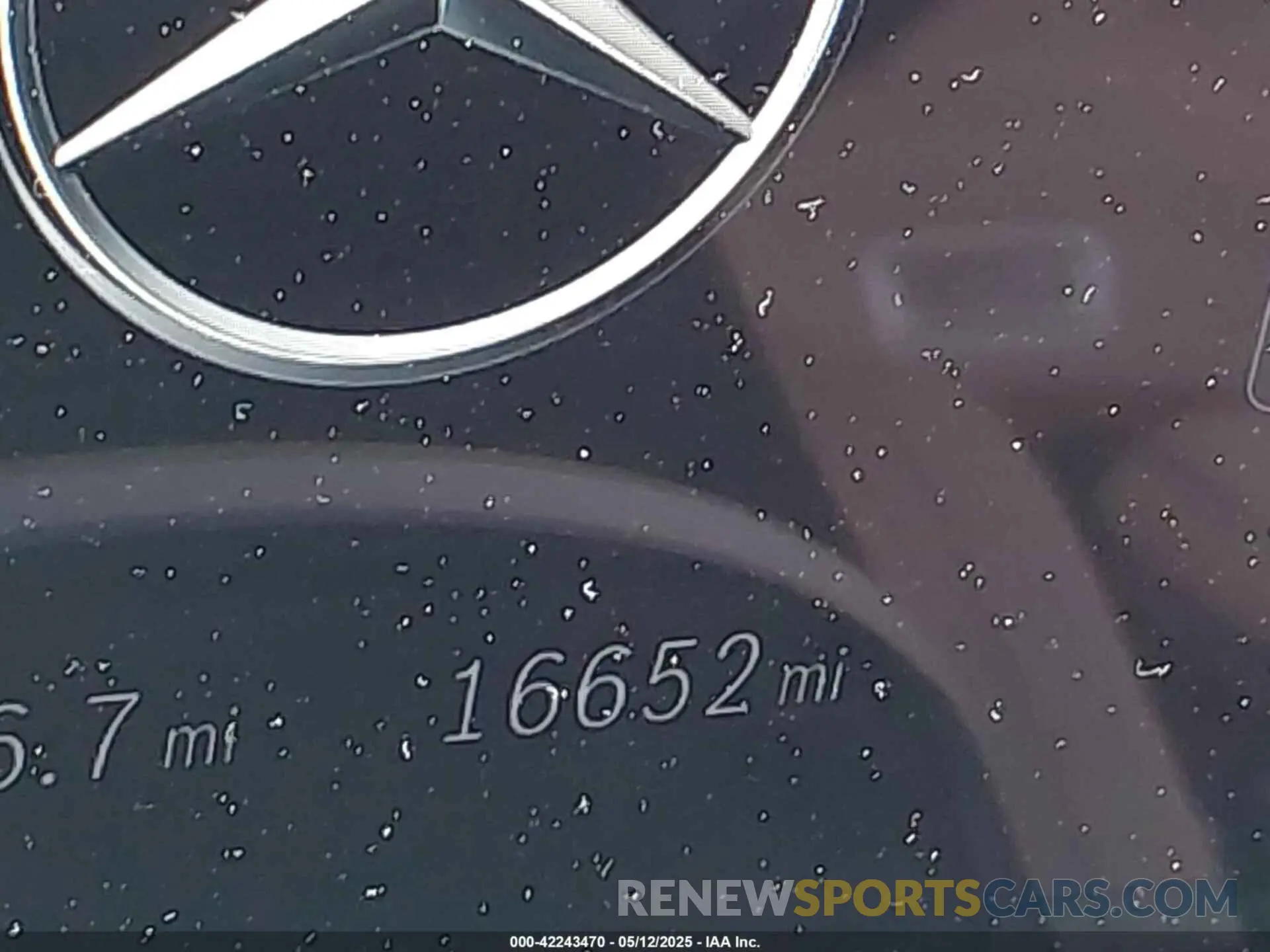 16 Photograph of a damaged car 4JGFB5KB3RB125829 MERCEDES-BENZ GLE 450 2024