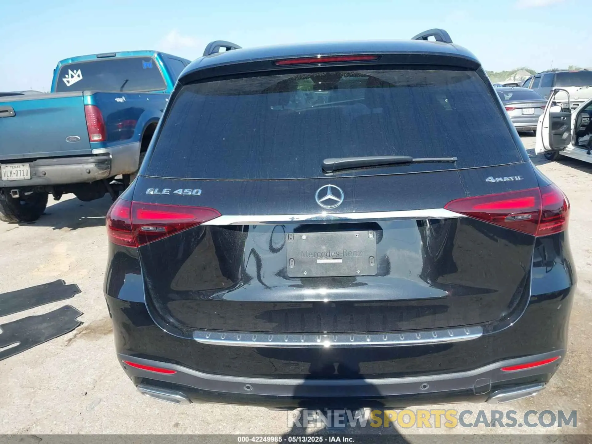 16 Photograph of a damaged car 4JGFB5KB4RB124009 MERCEDES-BENZ GLE 450 2024