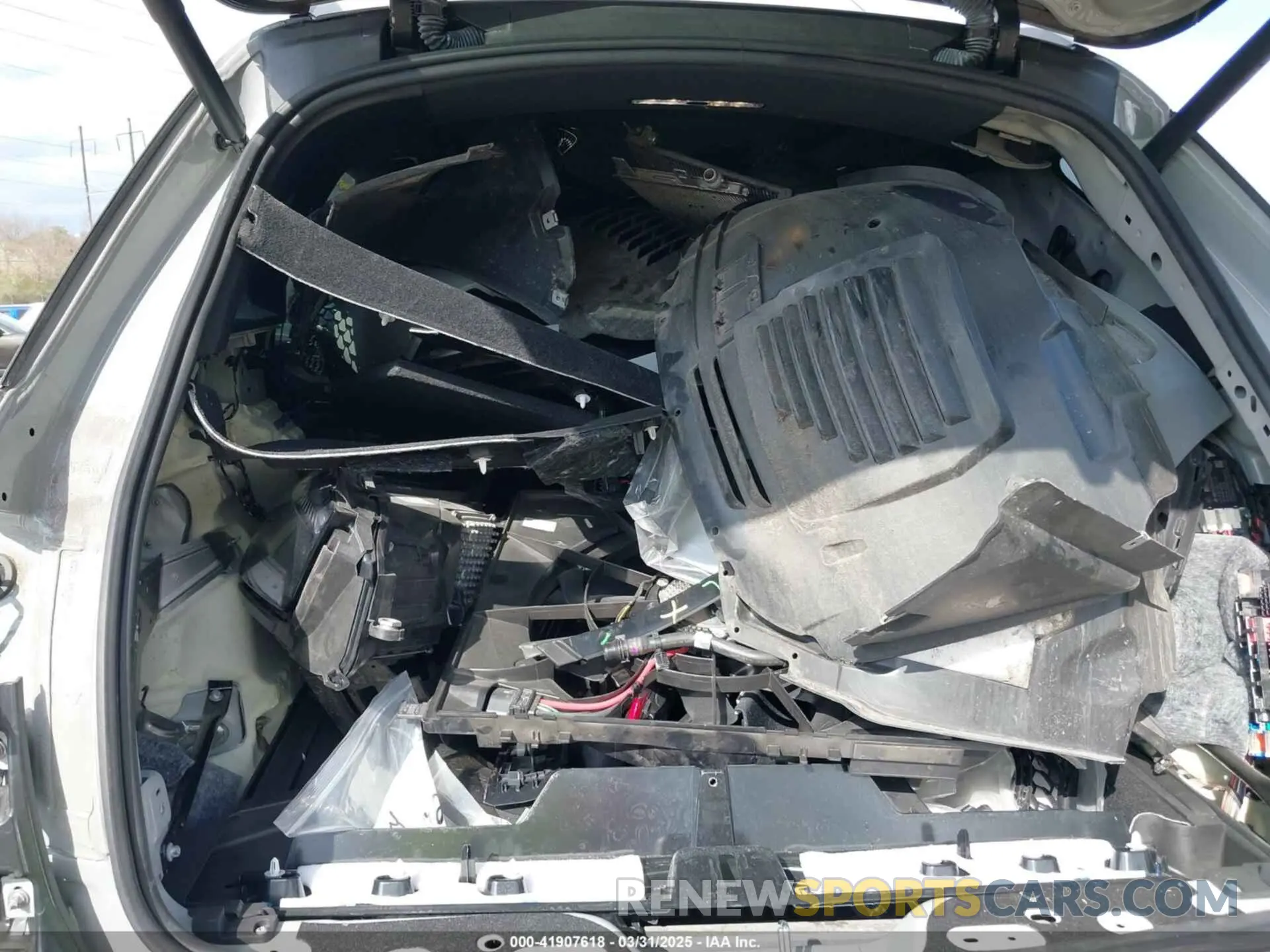12 Photograph of a damaged car 4JGFB5KB6RA986105 MERCEDES-BENZ GLE 450 2024