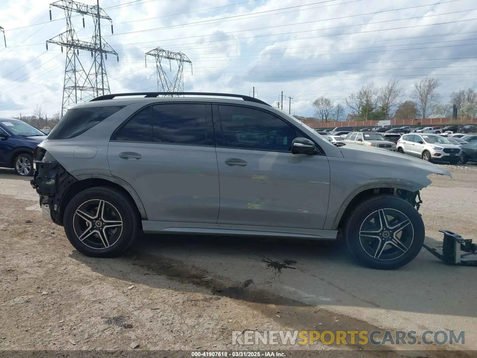 14 Photograph of a damaged car 4JGFB5KB6RA986105 MERCEDES-BENZ GLE 450 2024
