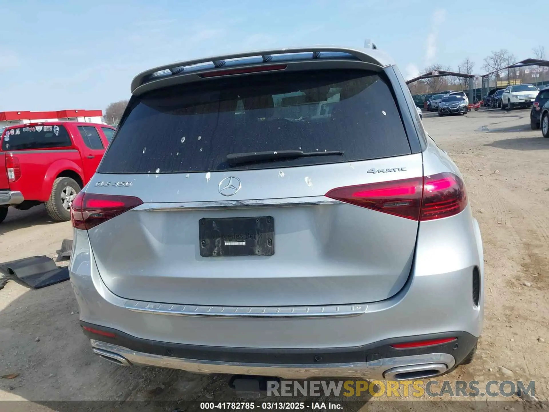 17 Photograph of a damaged car 4JGFB5KB8RB005623 MERCEDES-BENZ GLE 450 2024