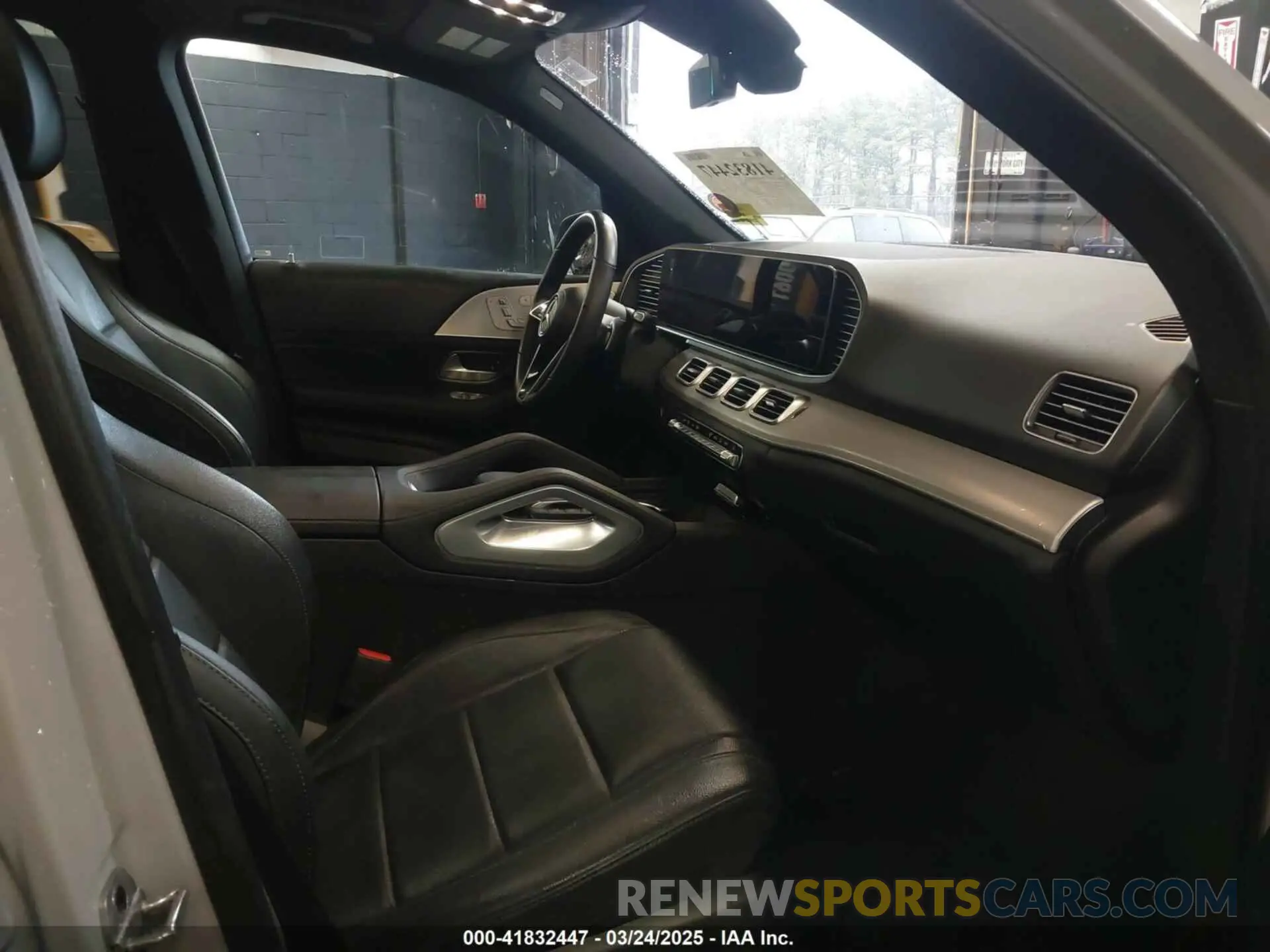 5 Photograph of a damaged car 4JGFB5KB9RB150766 MERCEDES-BENZ GLE 450 2024