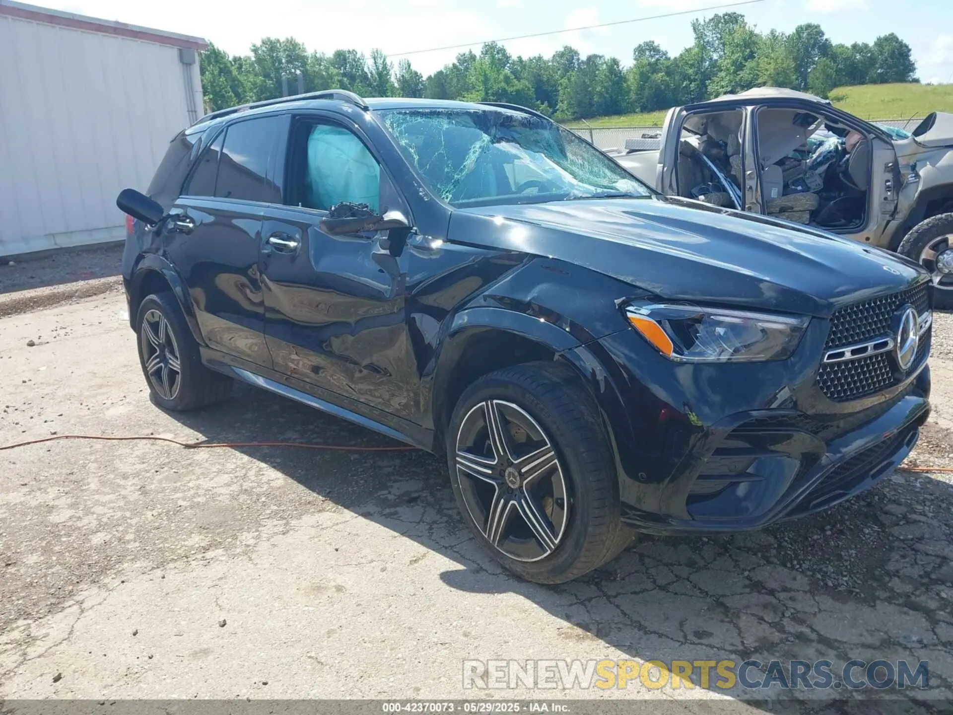 1 Photograph of a damaged car 4JGFB5KB1SB324514 MERCEDES-BENZ GLE 450 2025