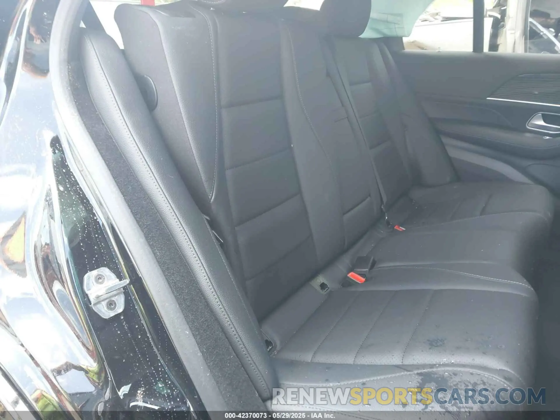 8 Photograph of a damaged car 4JGFB5KB1SB324514 MERCEDES-BENZ GLE 450 2025