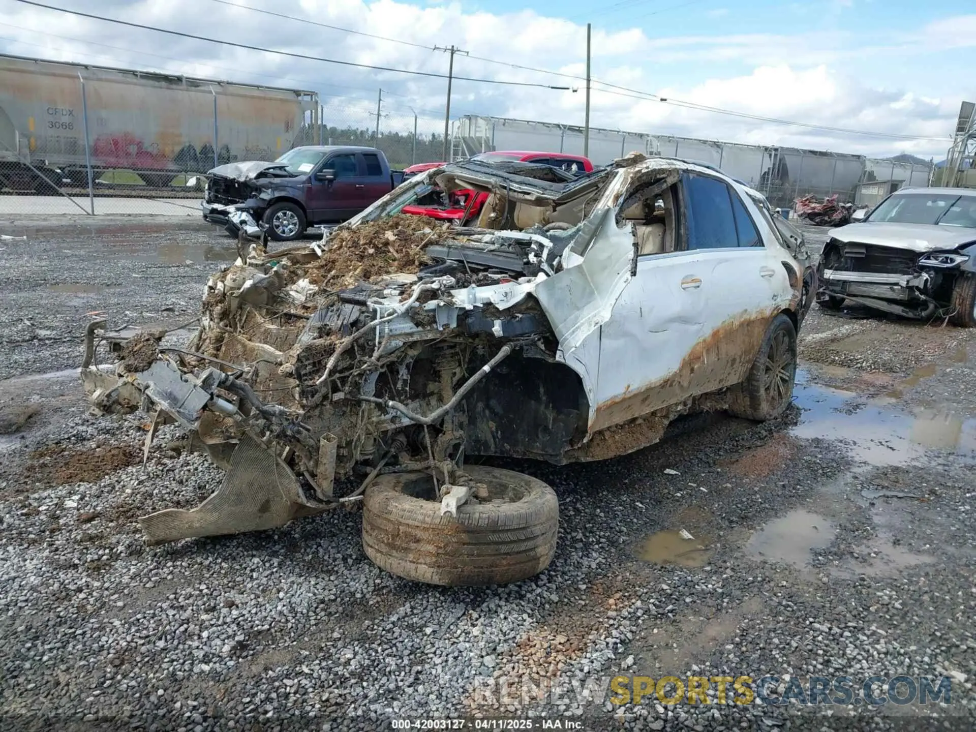 2 Photograph of a damaged car 4JGFB4GB2RB071765 MERCEDES-BENZ GLE 450 PLUG-IN HYBRID 2024