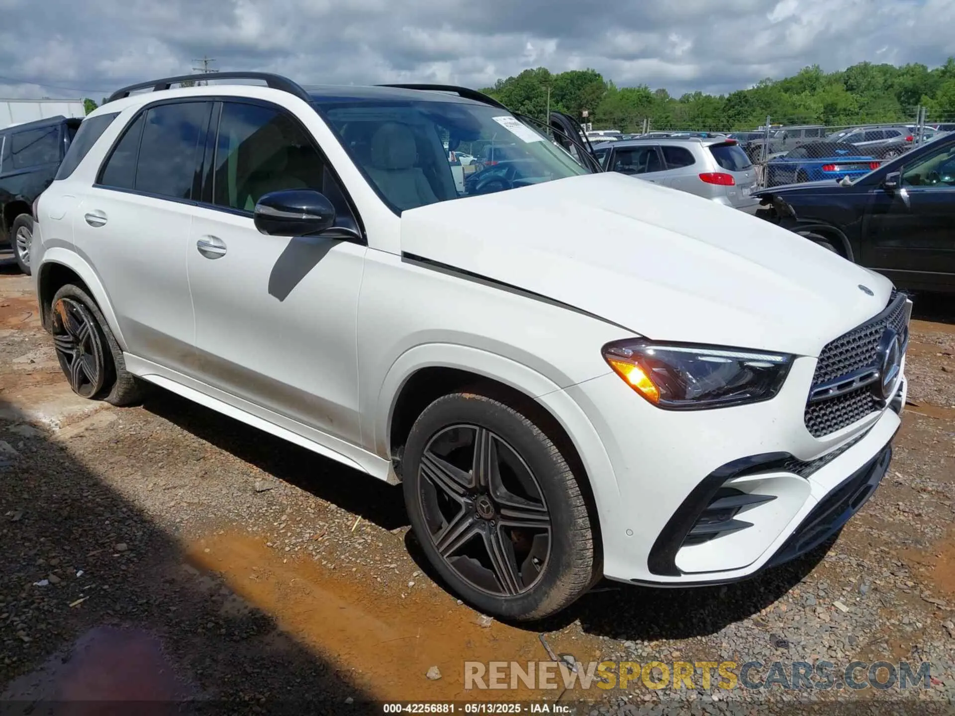 1 Photograph of a damaged car 4JGFB4GB4RB262331 MERCEDES-BENZ GLE 450 PLUG-IN HYBRID 2024