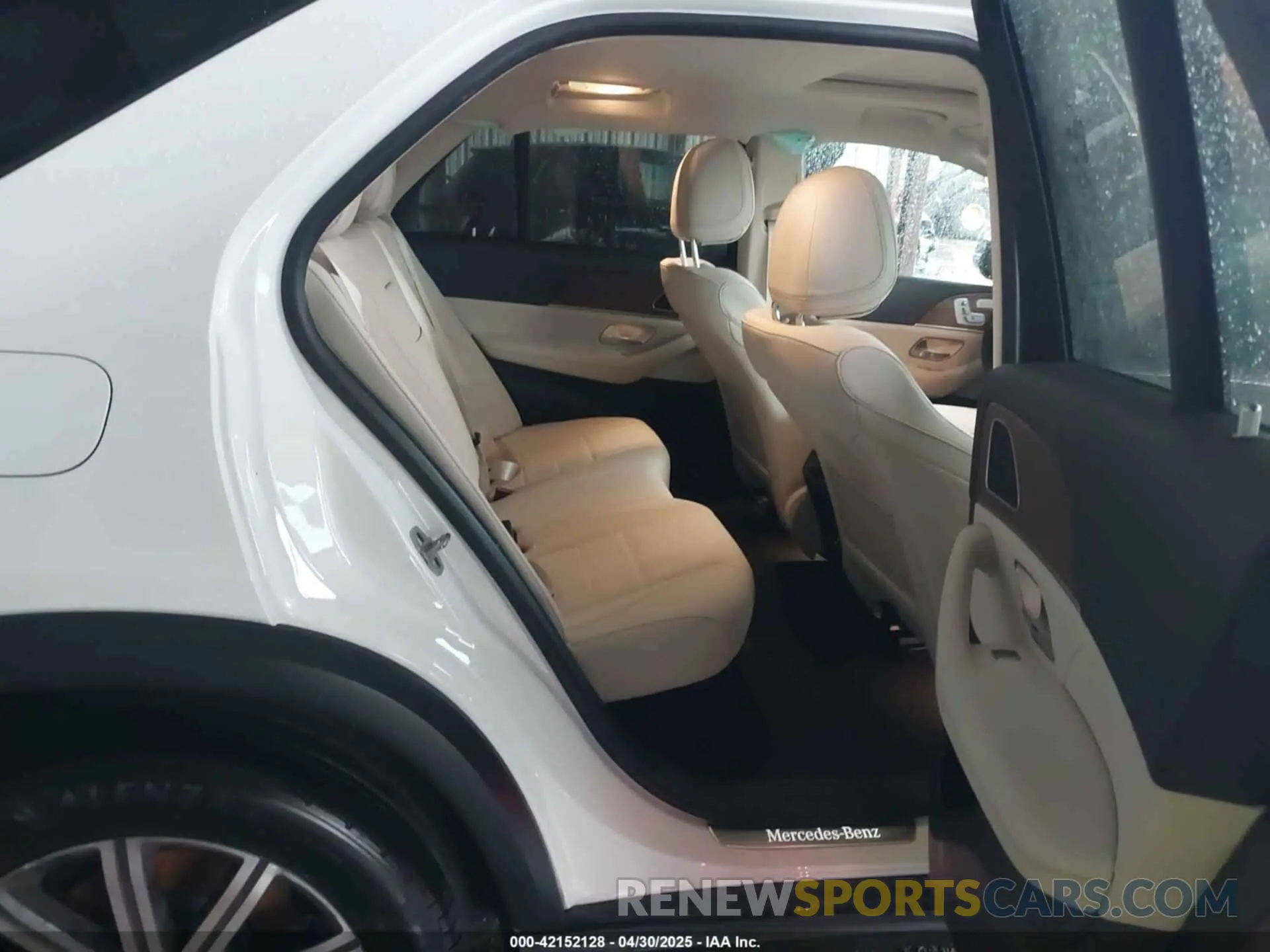 8 Photograph of a damaged car 4JGFB4GB5RB257221 MERCEDES-BENZ GLE 450 PLUG-IN HYBRID 2024