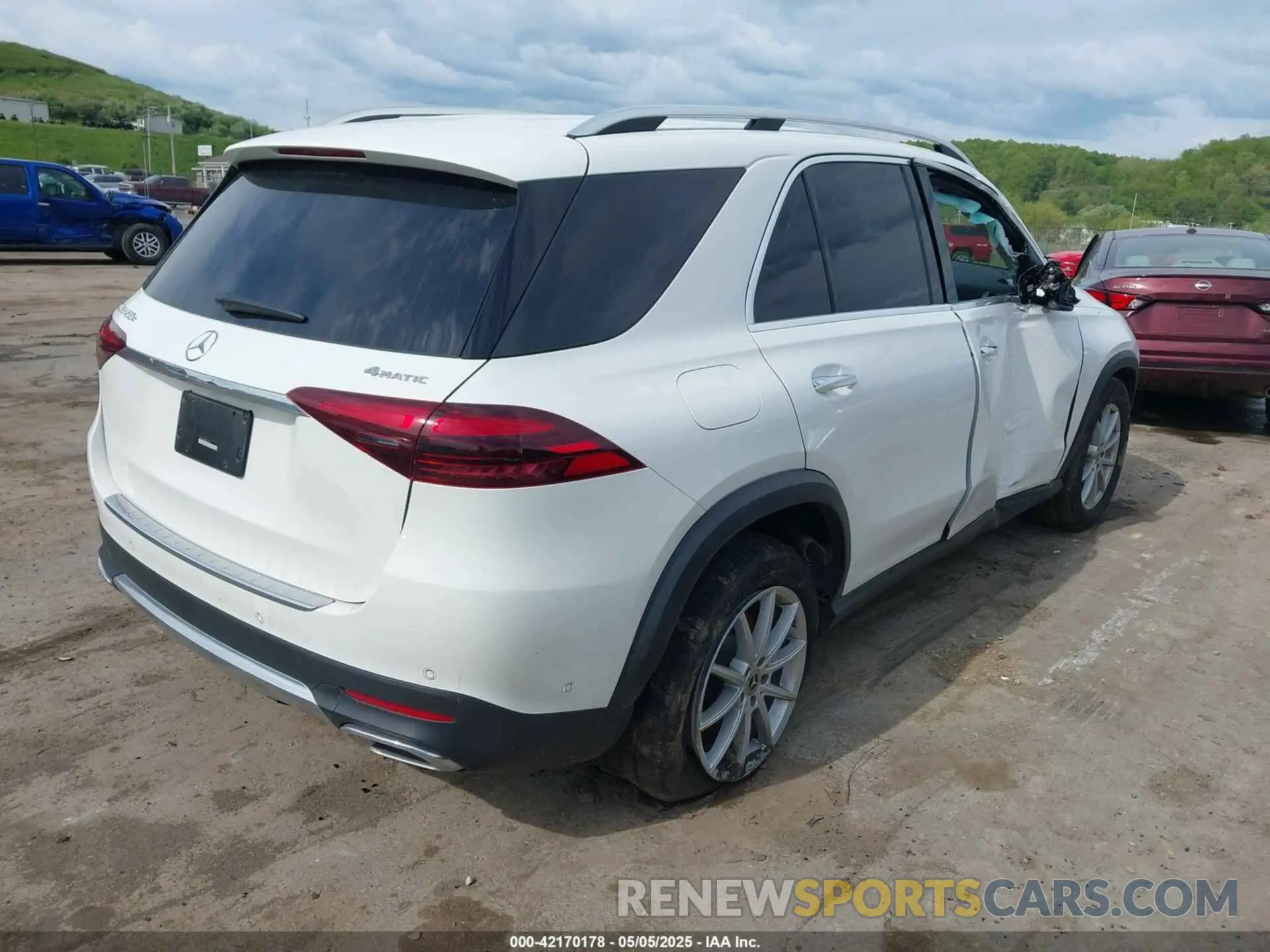 4 Photograph of a damaged car 4JGFB4GB8RB069521 MERCEDES-BENZ GLE 450 PLUG-IN HYBRID 2024