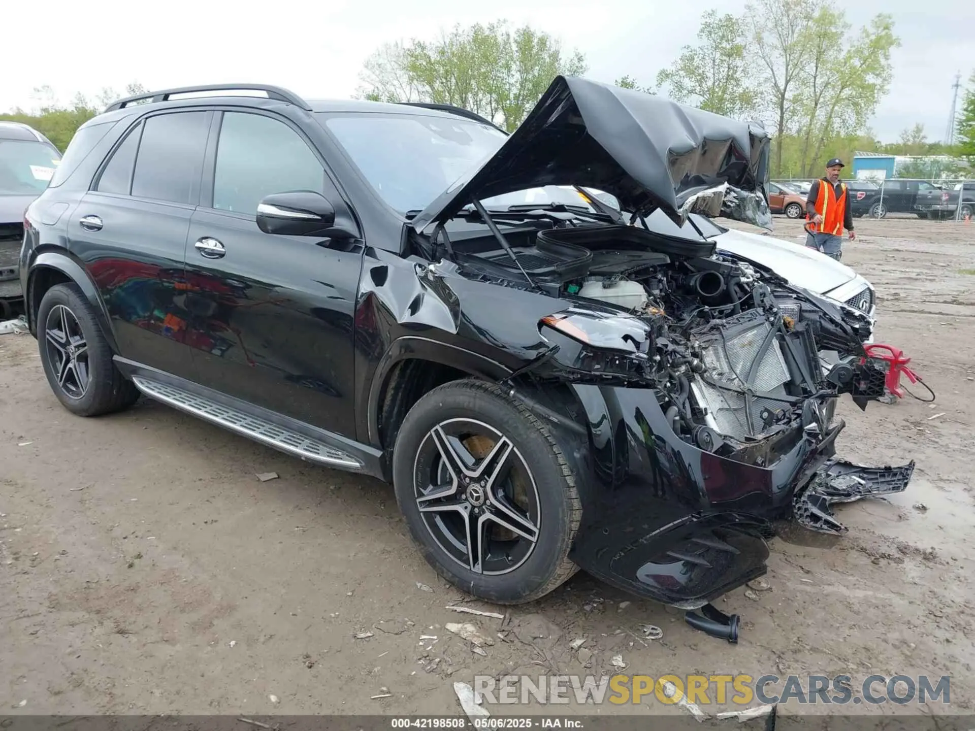 1 Photograph of a damaged car 4JGFB4GB4SB350463 MERCEDES-BENZ GLE 450E 2025