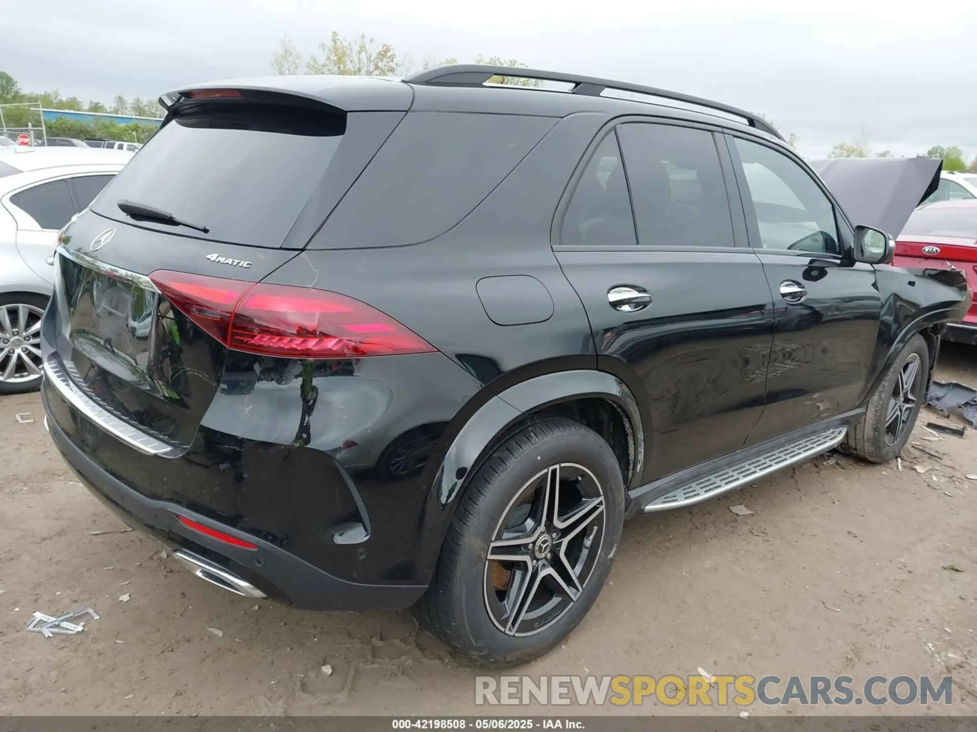 4 Photograph of a damaged car 4JGFB4GB4SB350463 MERCEDES-BENZ GLE 450E 2025