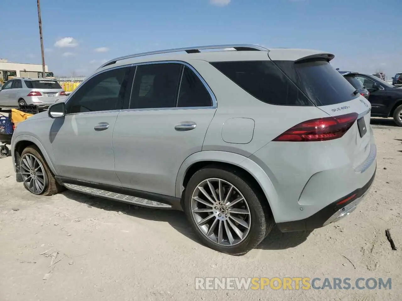 2 Photograph of a damaged car 4JGFB4GB0RB044967 MERCEDES-BENZ GLE 450E 4 2024