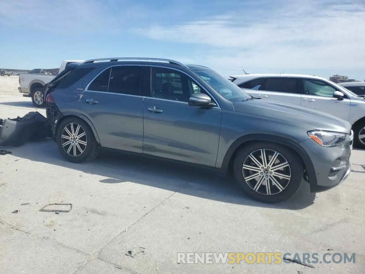 4 Photograph of a damaged car 4JGFB4GB3RB182745 MERCEDES-BENZ GLE 450E 4 2024