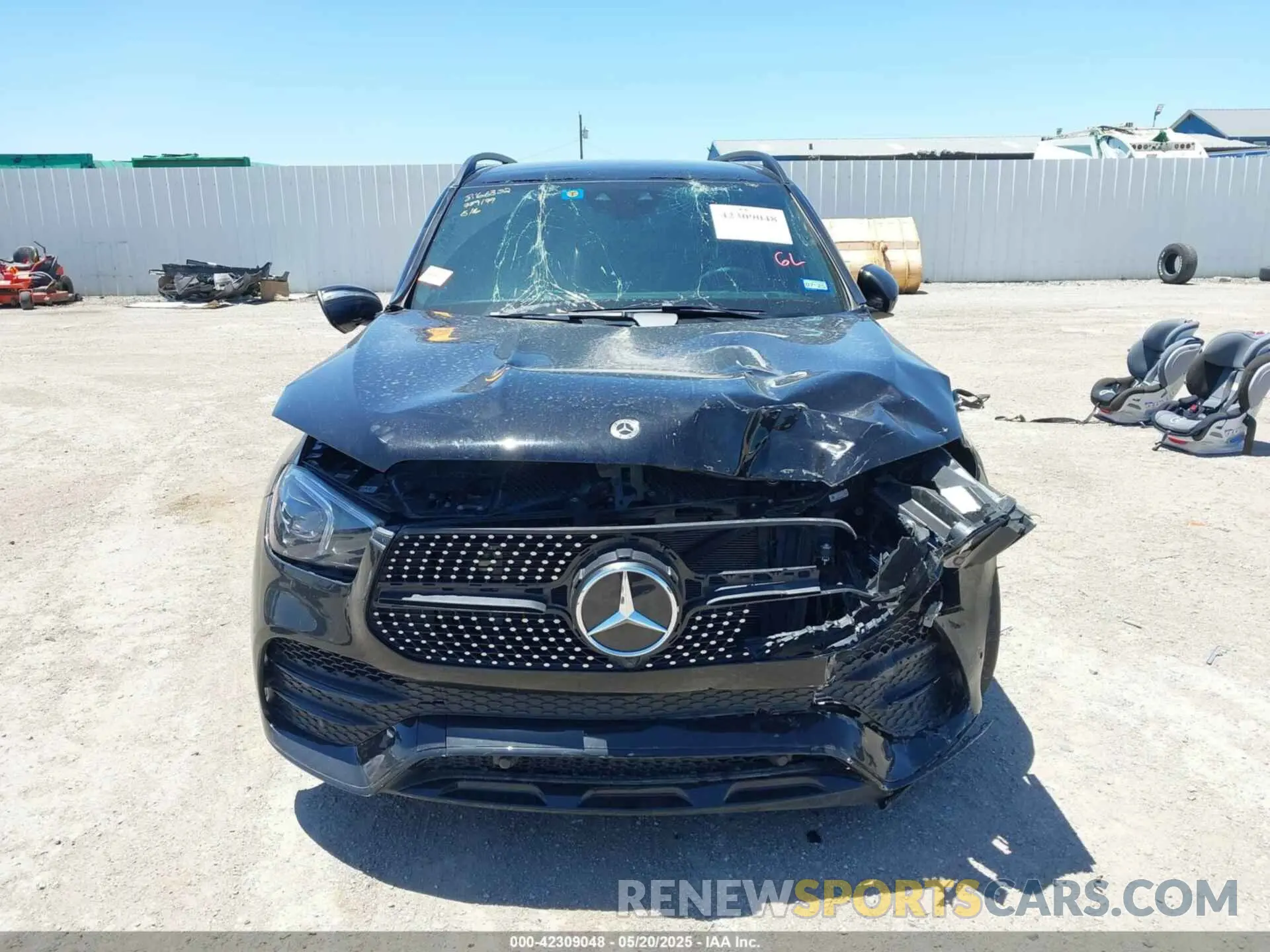 12 Photograph of a damaged car 4JGFB8GB8NA789179 MERCEDES-BENZ GLE 580 2022