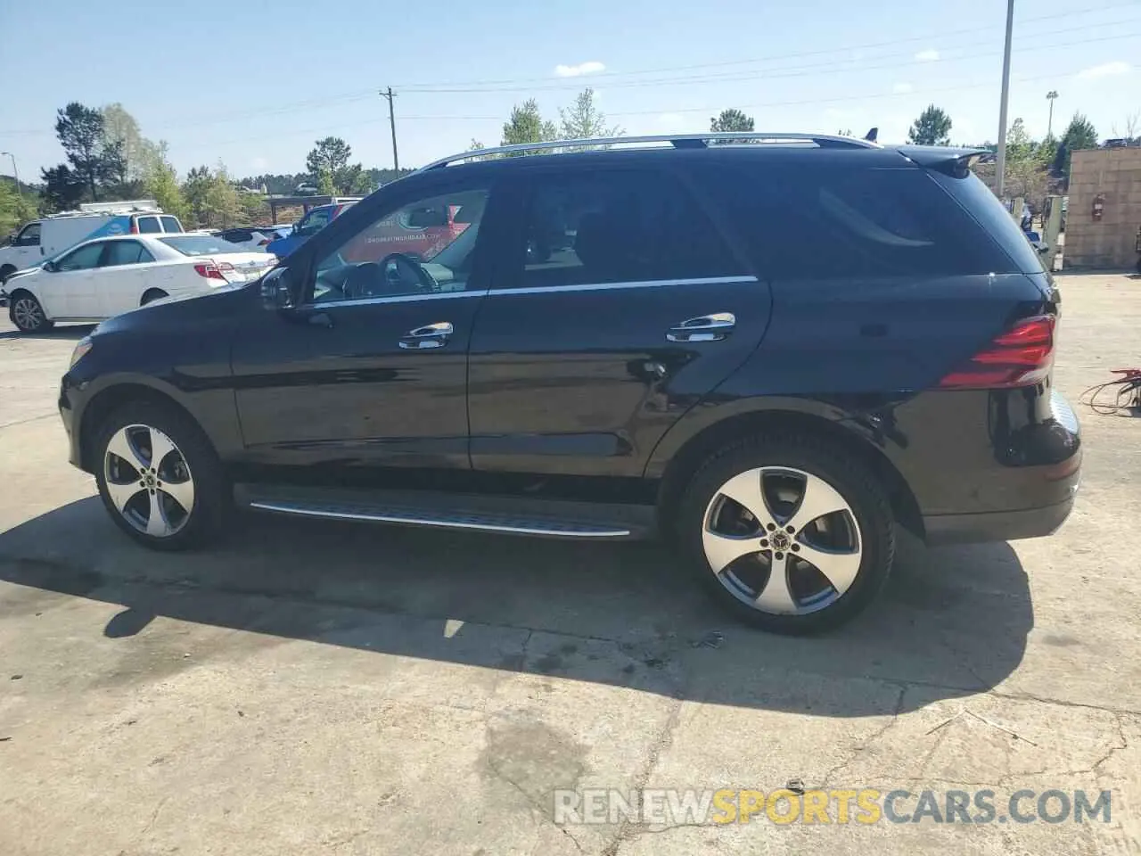 2 Photograph of a damaged car 4JGDA5GB2KB208760 MERCEDES-BENZ GLE-CLASS 2019