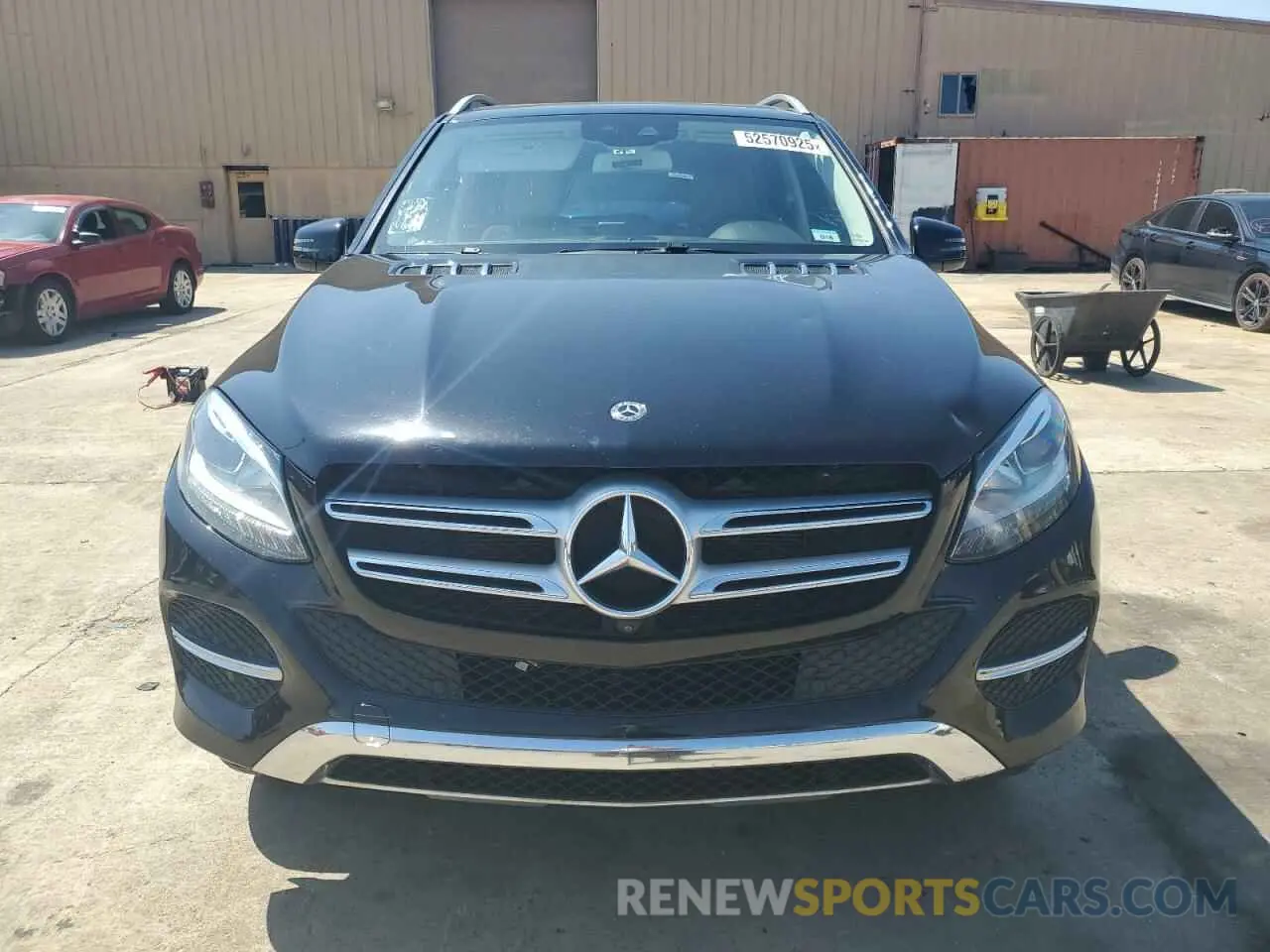 5 Photograph of a damaged car 4JGDA5GB2KB208760 MERCEDES-BENZ GLE-CLASS 2019