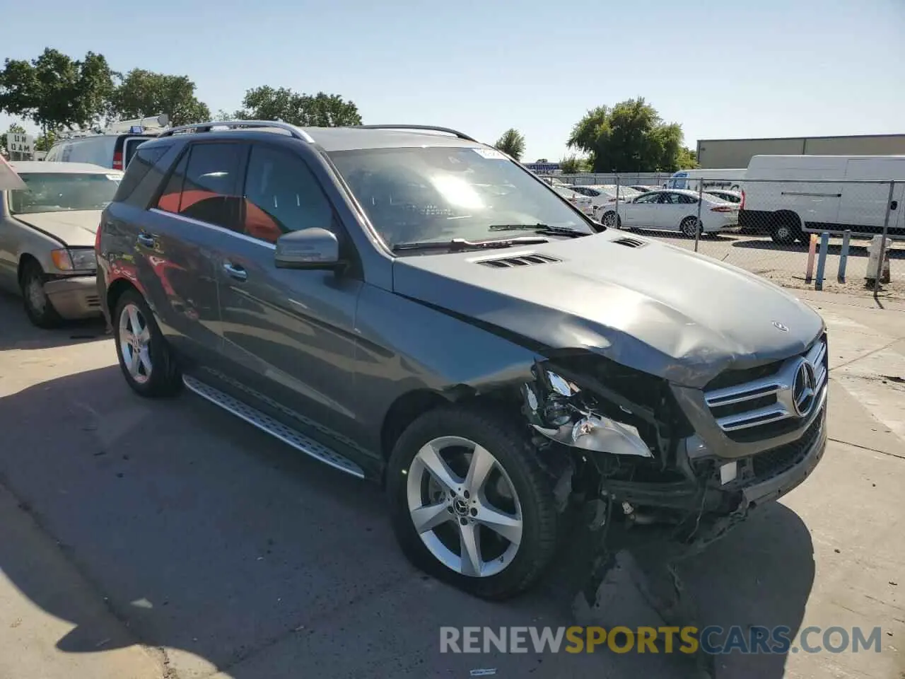 4 Photograph of a damaged car 4JGDA5GBXKB206769 MERCEDES-BENZ GLE-CLASS 2019