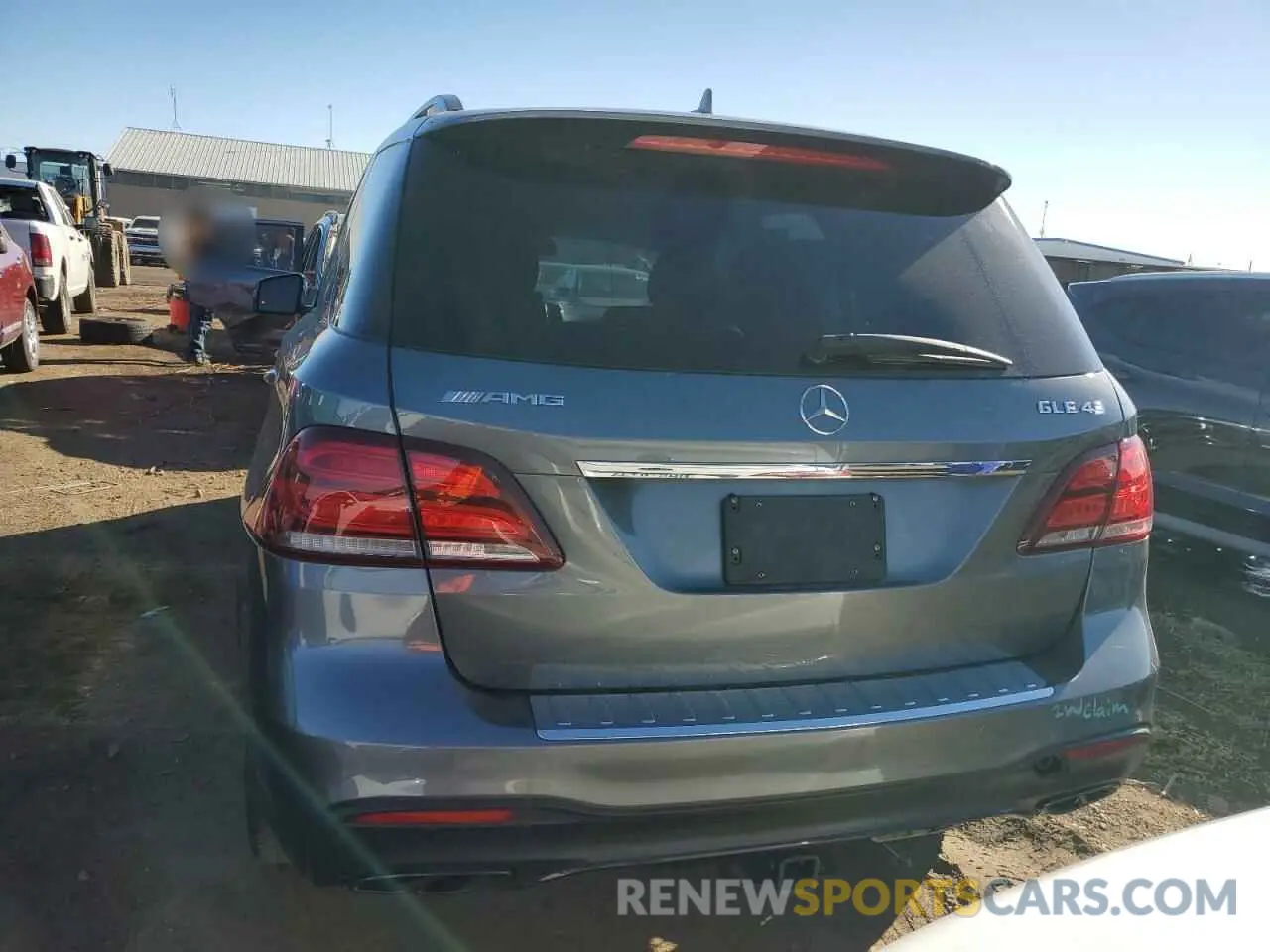 6 Photograph of a damaged car 4JGDA6EB4KB187869 MERCEDES-BENZ GLE-CLASS 2019