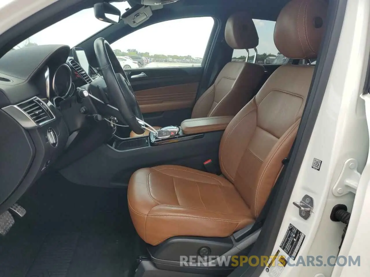 7 Photograph of a damaged car 4JGED6EB0KA154997 MERCEDES-BENZ GLE-CLASS 2019