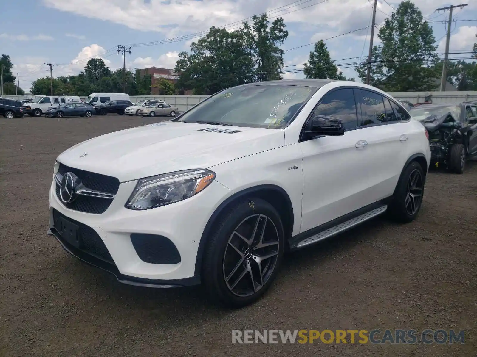 2 Photograph of a damaged car 4JGED6EB1KA138811 MERCEDES-BENZ GLE-CLASS 2019