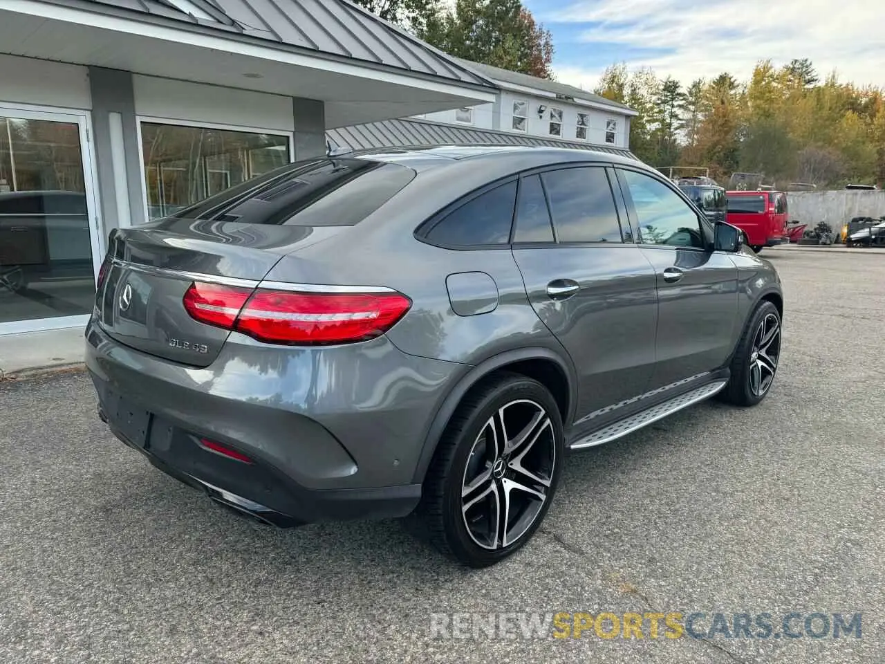 4 Photograph of a damaged car 4JGED6EB2KA145119 MERCEDES-BENZ GLE-CLASS 2019