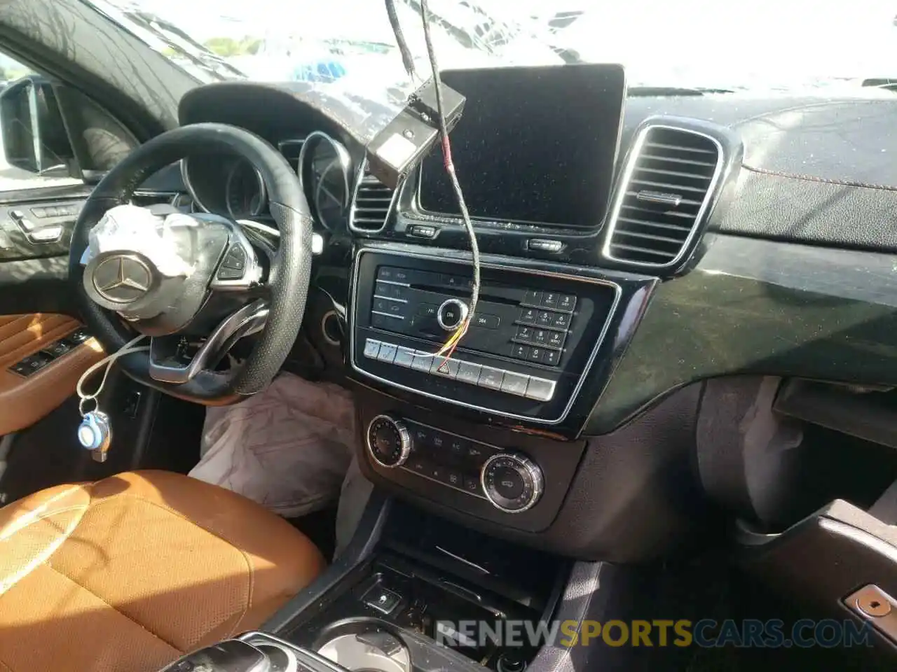 9 Photograph of a damaged car 4JGED6EB7KA128719 MERCEDES-BENZ GLE-CLASS 2019