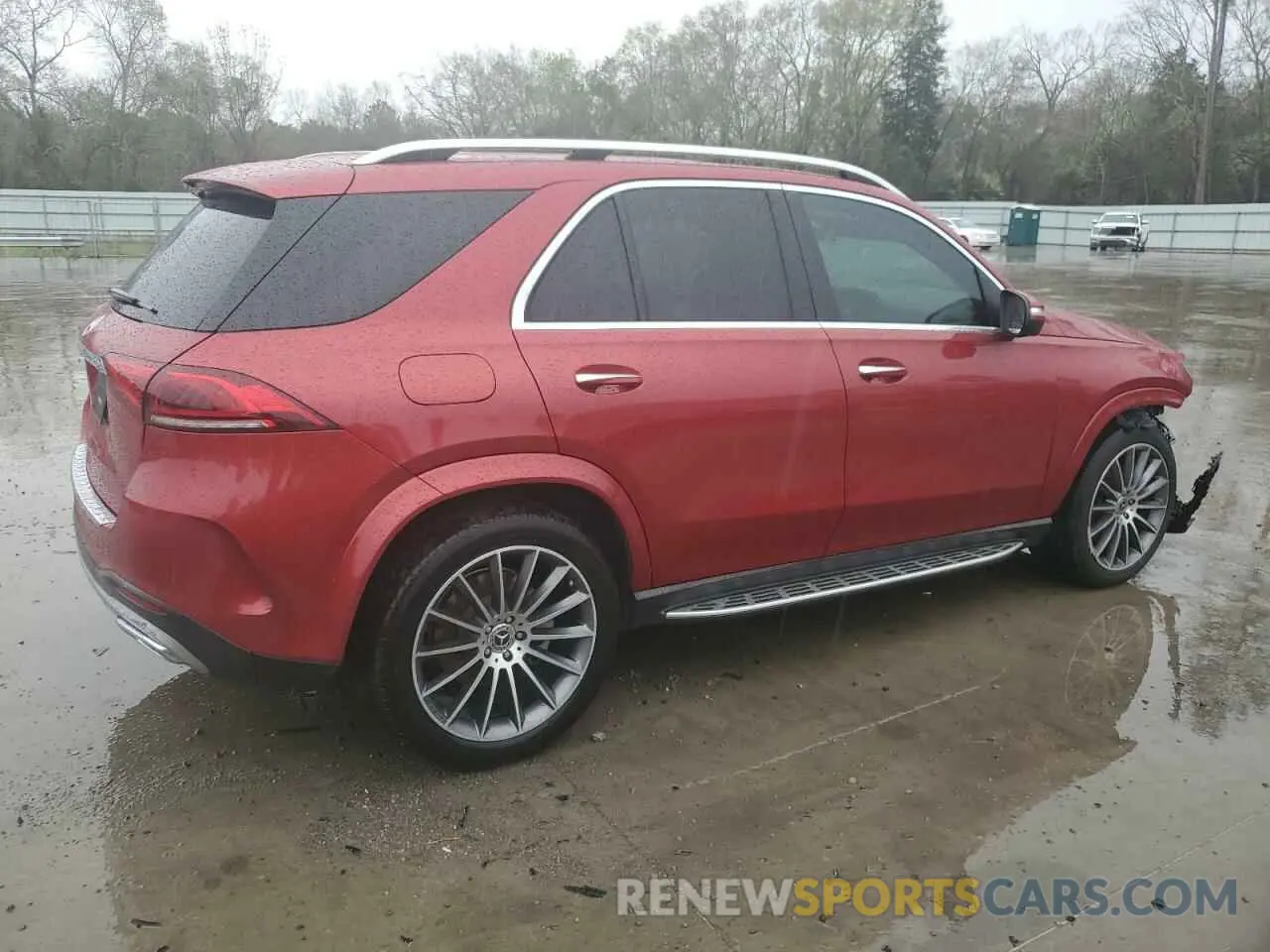 3 Photograph of a damaged car 4JGFB4JB0LA147327 MERCEDES-BENZ GLE-CLASS 2020