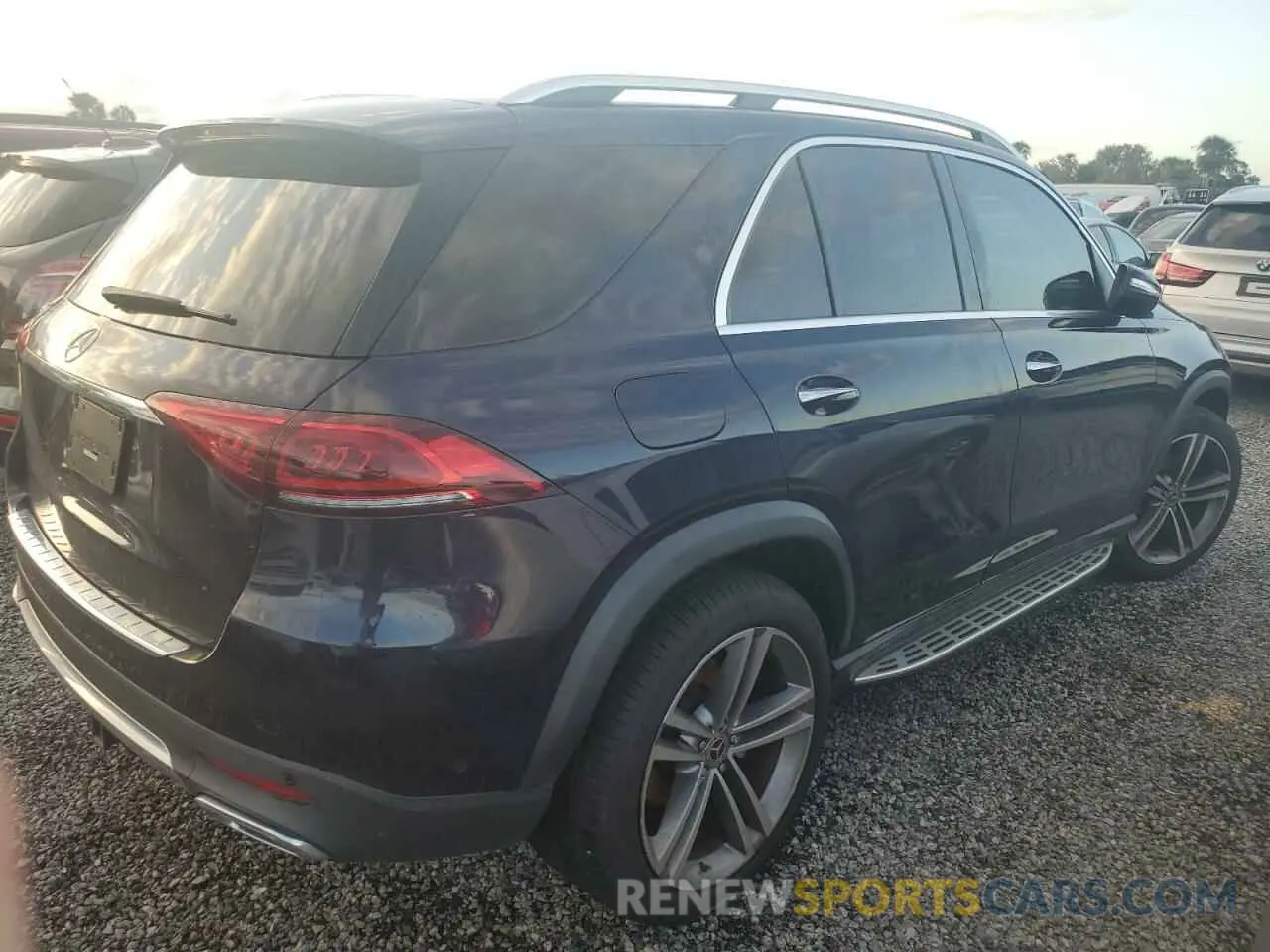 3 Photograph of a damaged car 4JGFB4JB1LA181955 MERCEDES-BENZ GLE-CLASS 2020