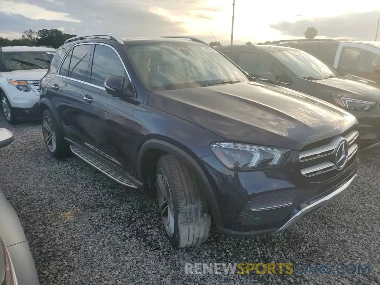 4 Photograph of a damaged car 4JGFB4JB1LA181955 MERCEDES-BENZ GLE-CLASS 2020