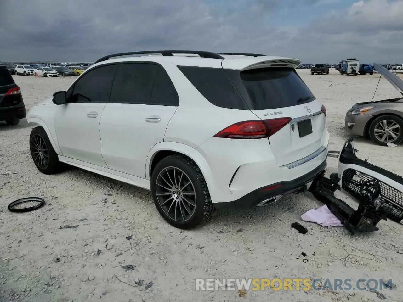 2 Photograph of a damaged car 4JGFB4JB3LA179690 MERCEDES-BENZ GLE-CLASS 2020