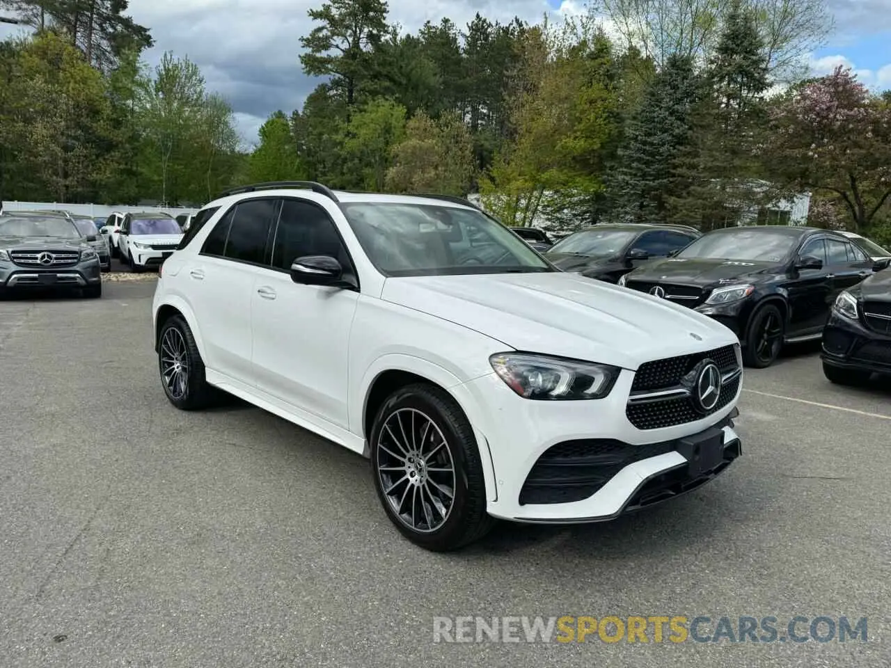 2 Photograph of a damaged car 4JGFB4JB4LA106411 MERCEDES-BENZ GLE-CLASS 2020