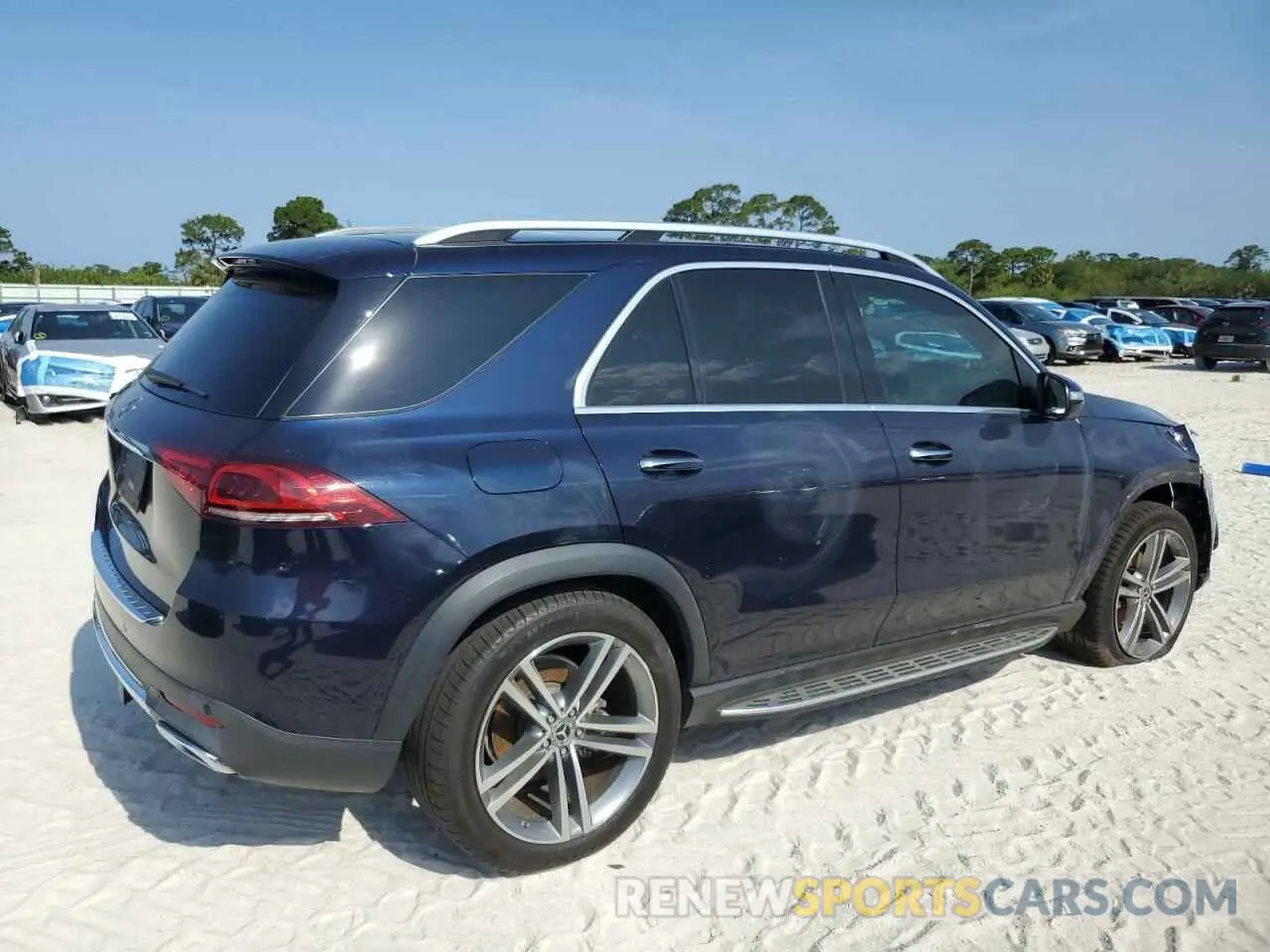 3 Photograph of a damaged car 4JGFB4JB4LA129137 MERCEDES-BENZ GLE-CLASS 2020