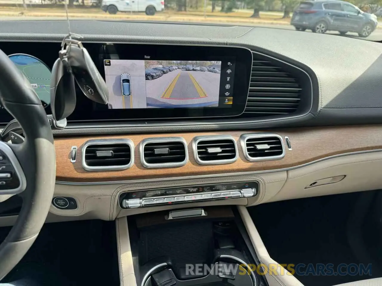 10 Photograph of a damaged car 4JGFB4JB5LA238187 MERCEDES-BENZ GLE-CLASS 2020