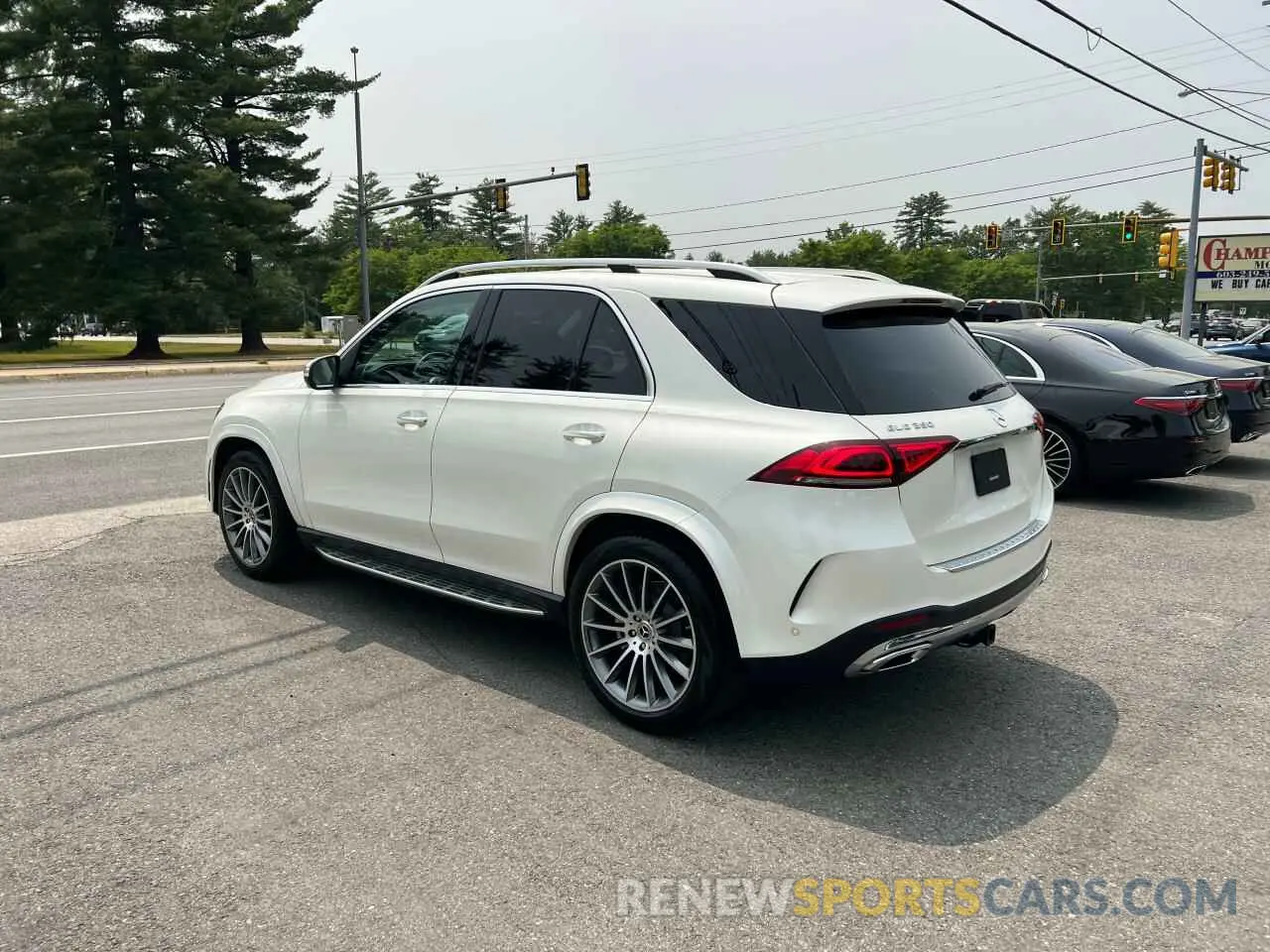 4 Photograph of a damaged car 4JGFB4JB8LA110221 MERCEDES-BENZ GLE-CLASS 2020