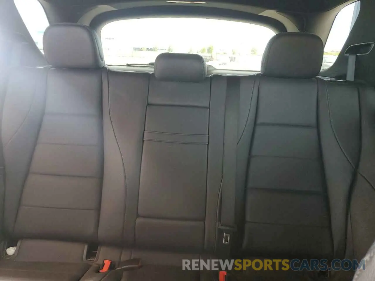 10 Photograph of a damaged car 4JGFB4JB9LA245434 MERCEDES-BENZ GLE-CLASS 2020