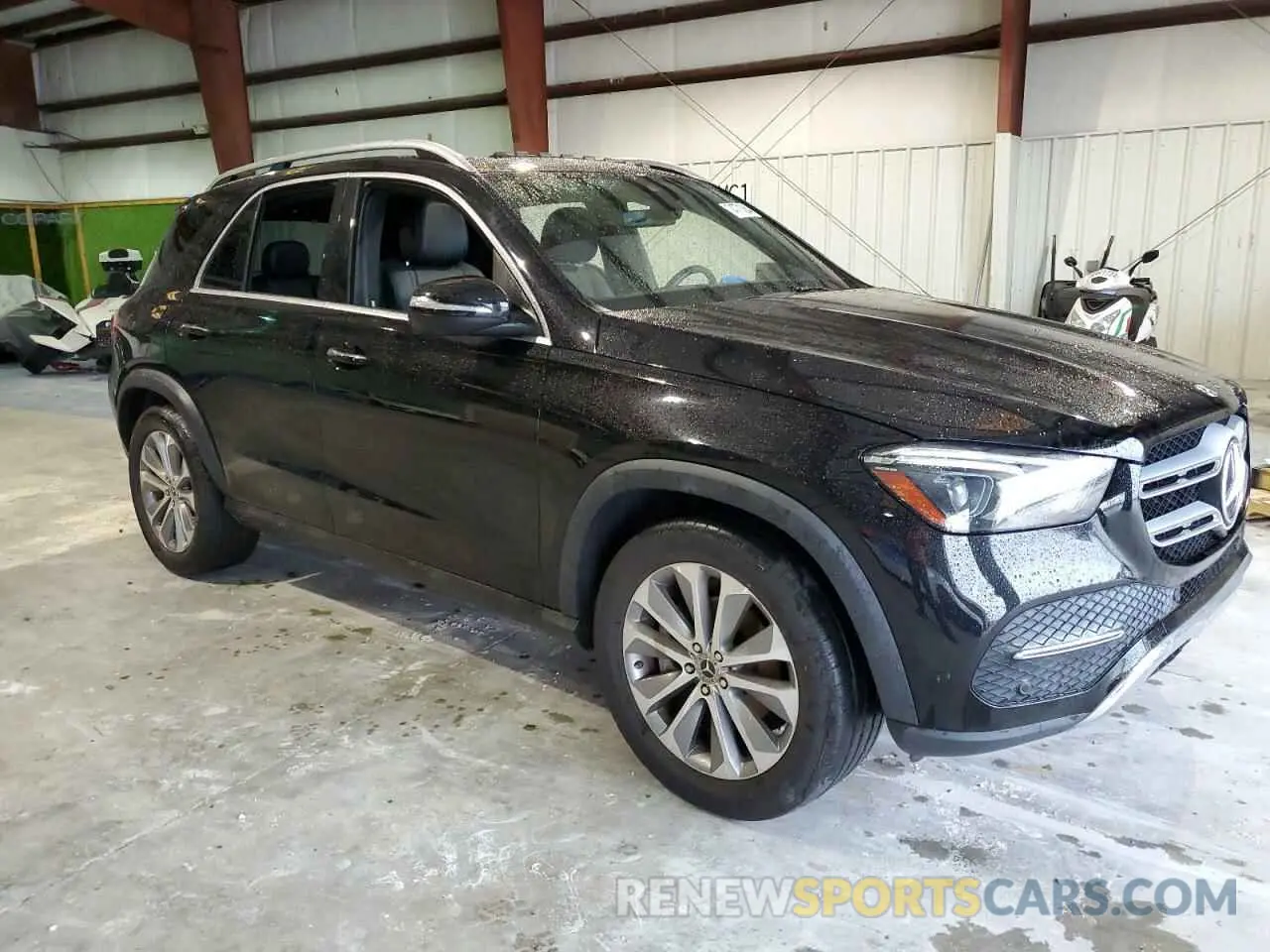 4 Photograph of a damaged car 4JGFB4JBXLA152650 MERCEDES-BENZ GLE-CLASS 2020