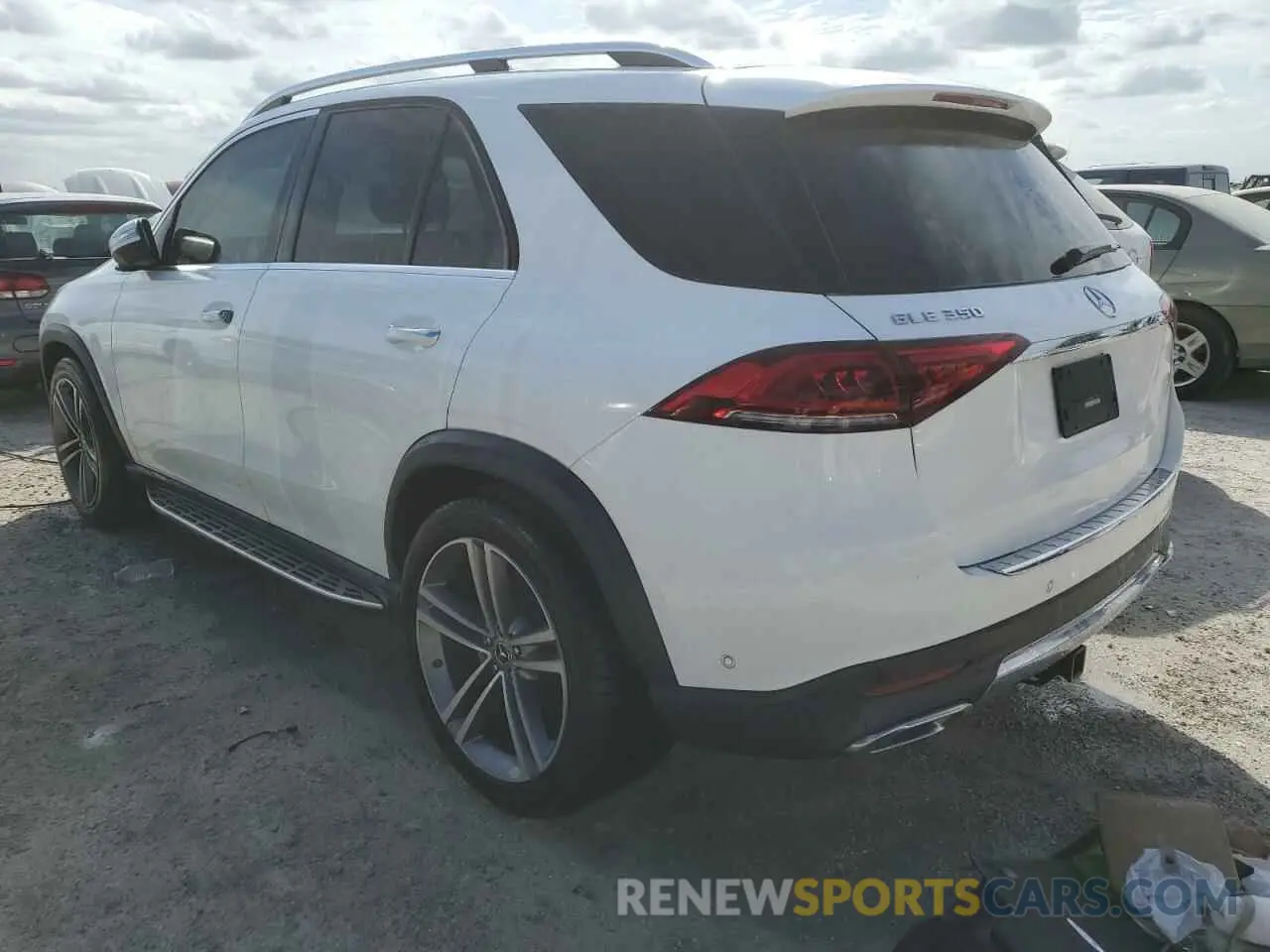 2 Photograph of a damaged car 4JGFB4JBXLA235043 MERCEDES-BENZ GLE-CLASS 2020