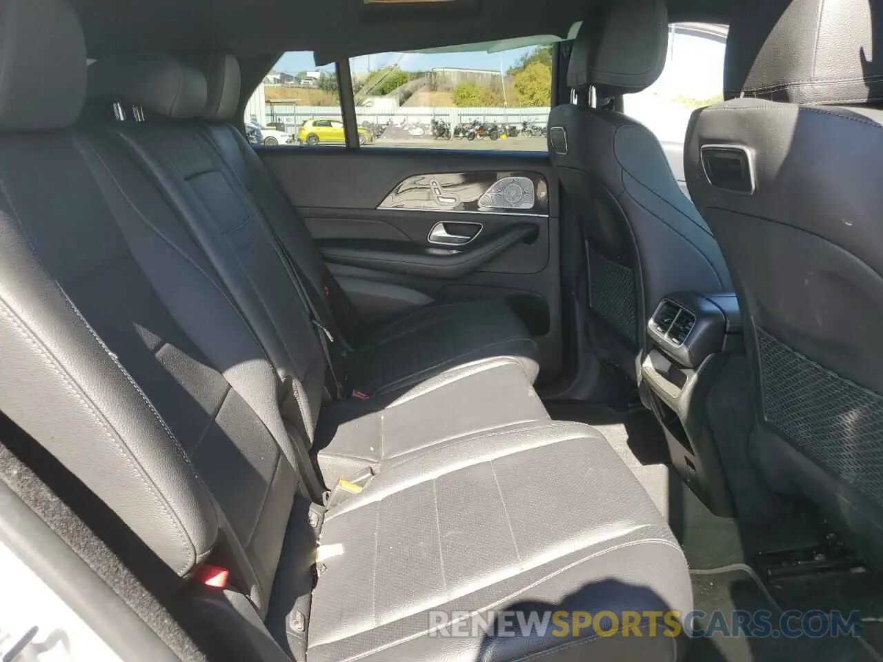 10 Photograph of a damaged car 4JGFB4JE1LA218495 MERCEDES-BENZ GLE-CLASS 2020